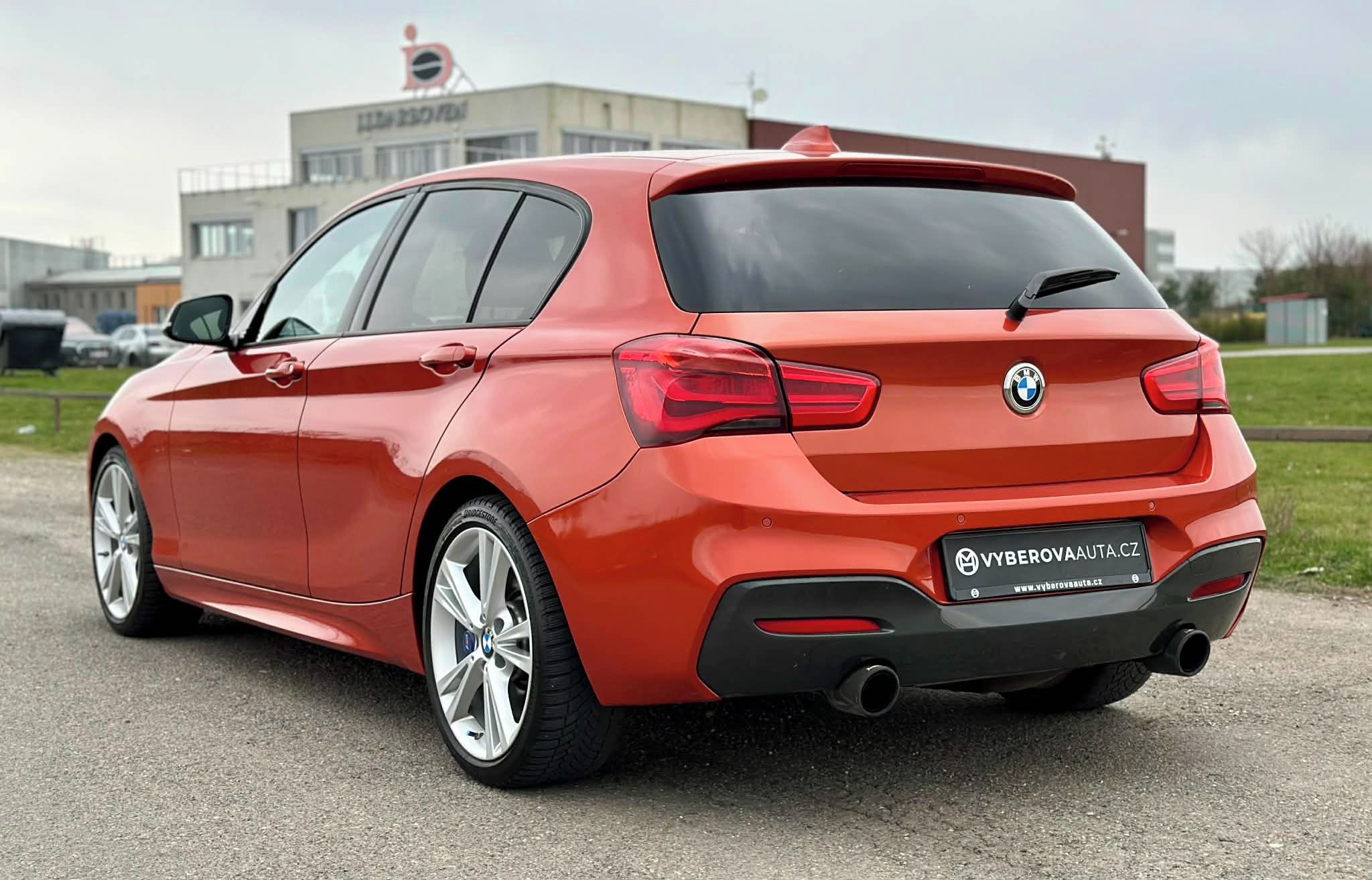 BMW Řada 1, M 135i 240 kW/Akrapovič/2xAlu - fotka 3