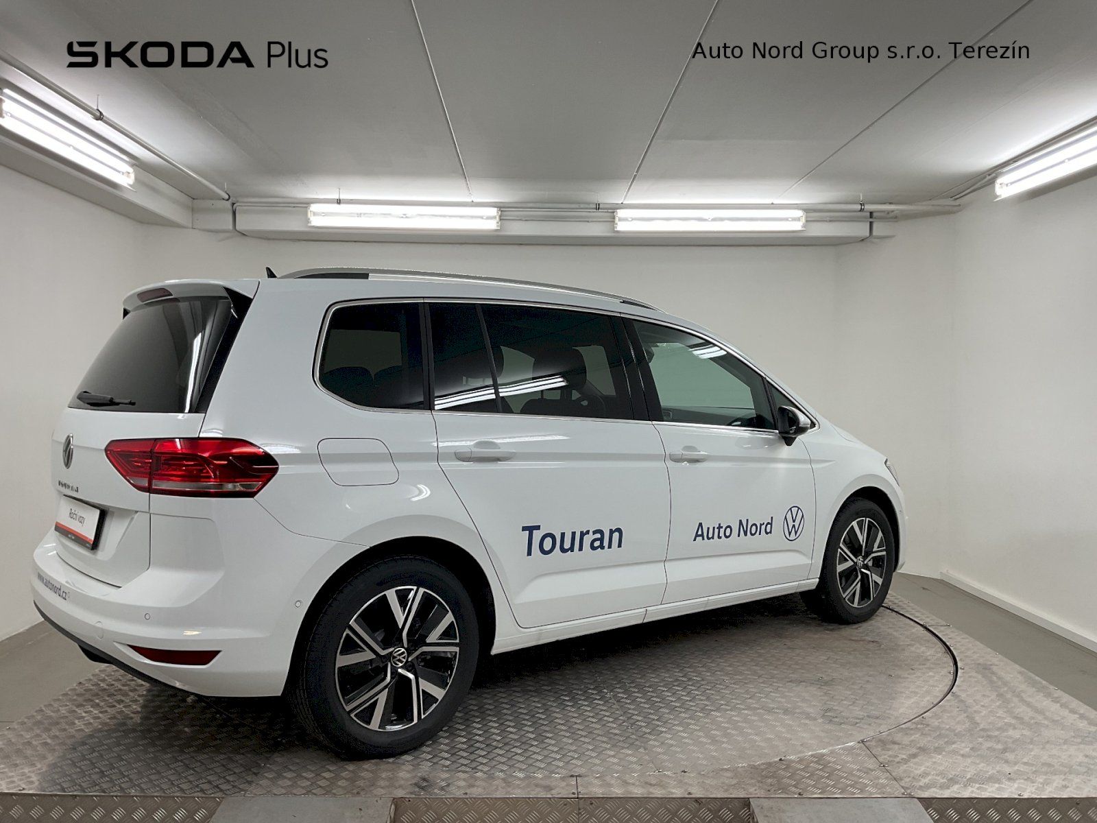 Volkswagen Touran, 1.5 TSI EVO BMT Highline DSG - fotka 2