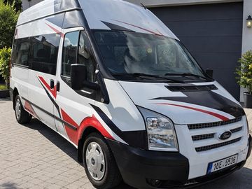Ford Transit m2.2 TDCi, 9 míst