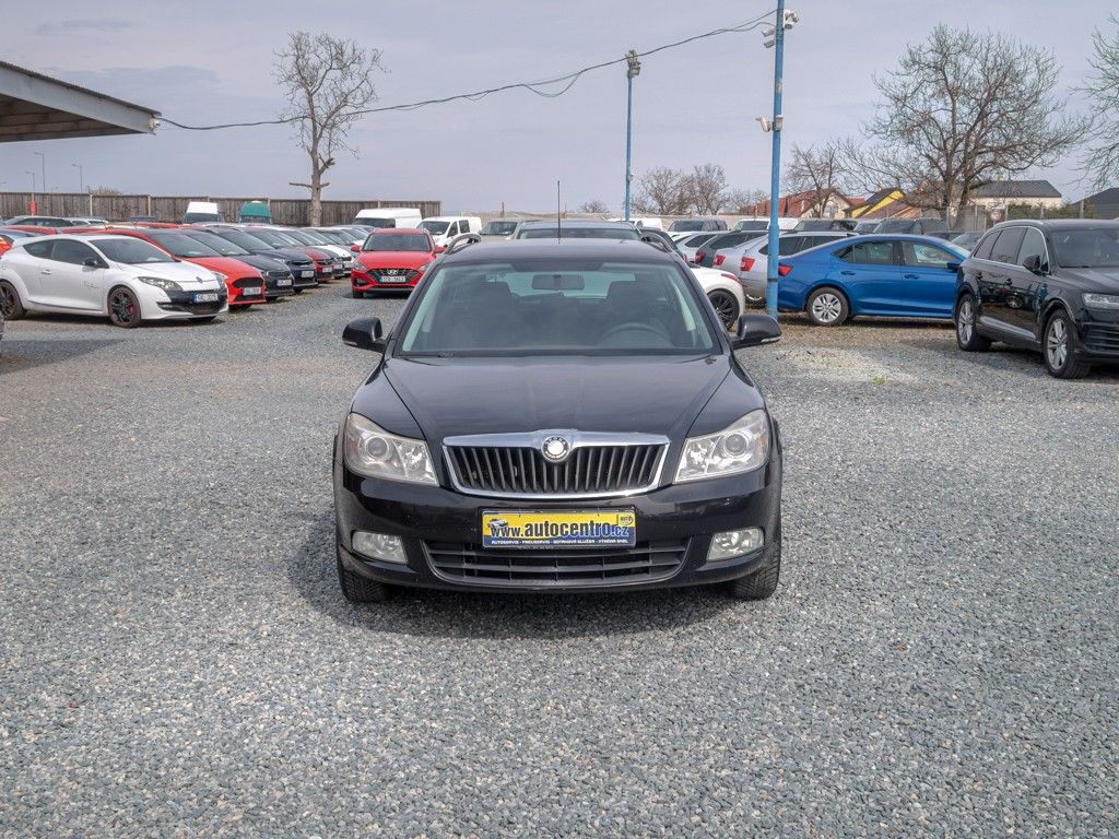 Škoda Octavia, 1.4TSI 90KW – TAŽNÝ - fotka 2