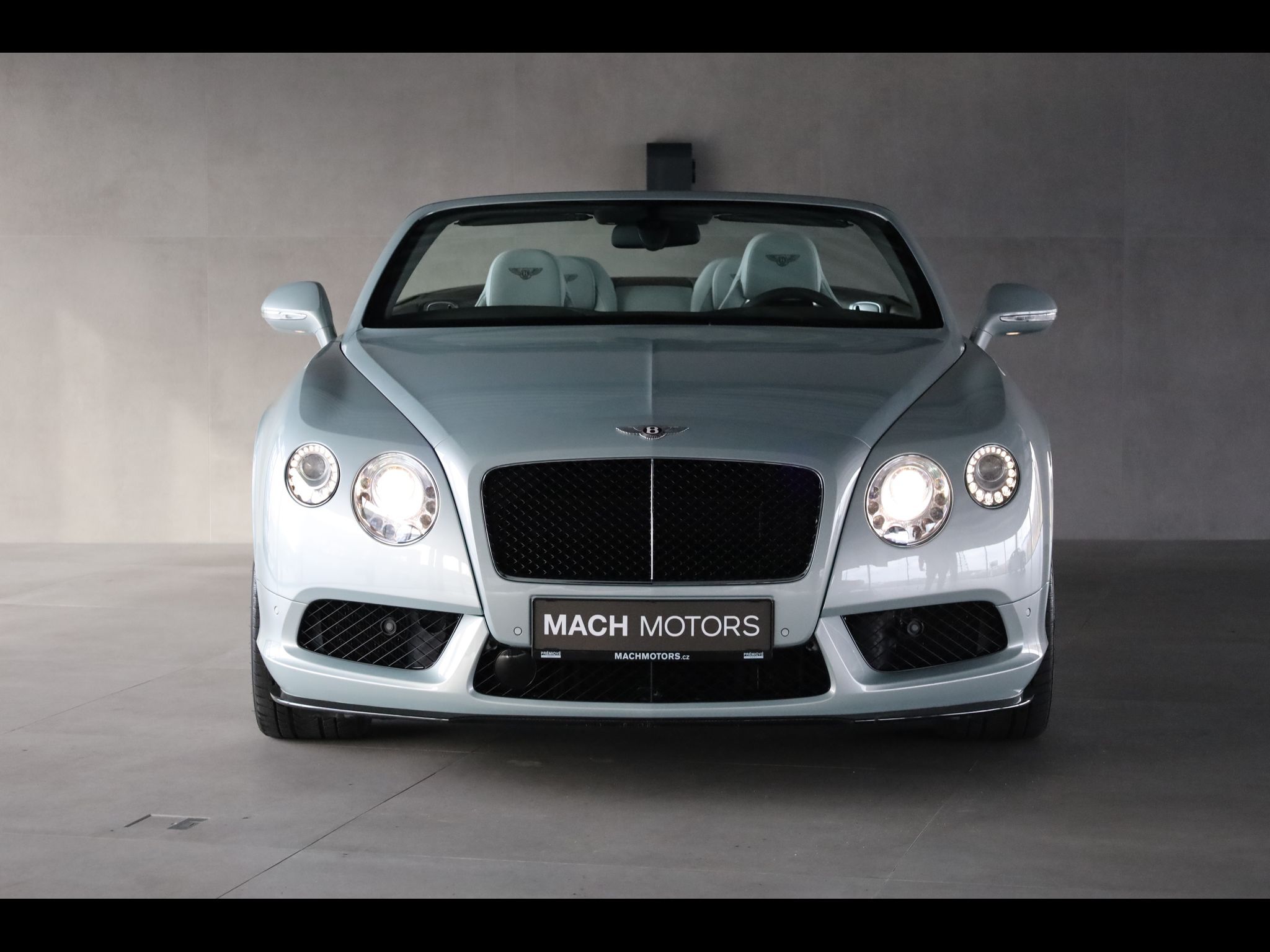 Bentley Continental GTC, Mulliner, Masáže, Ventilace - fotka 2