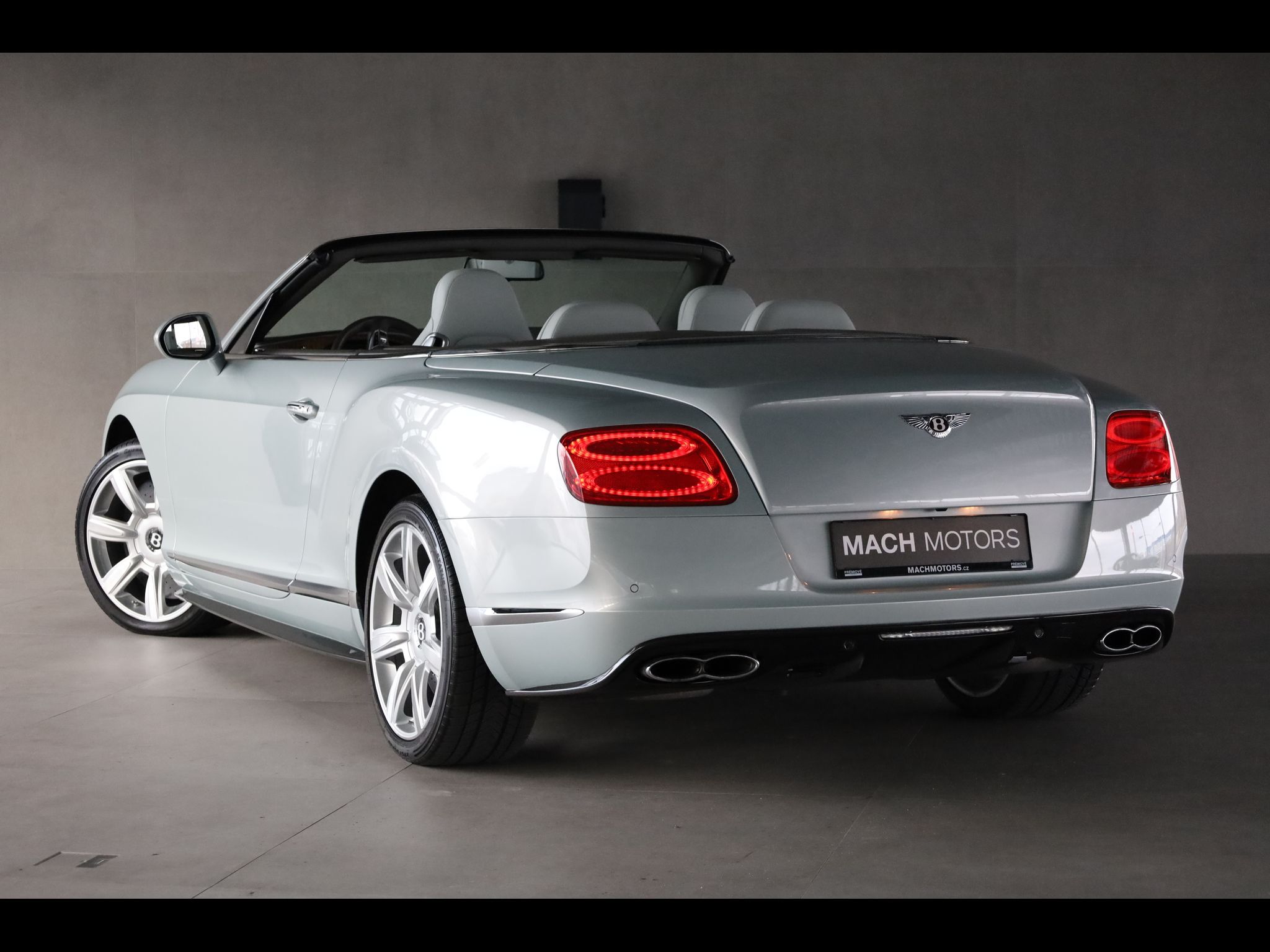Bentley Continental GTC, Mulliner, Masáže, Ventilace - fotka 5