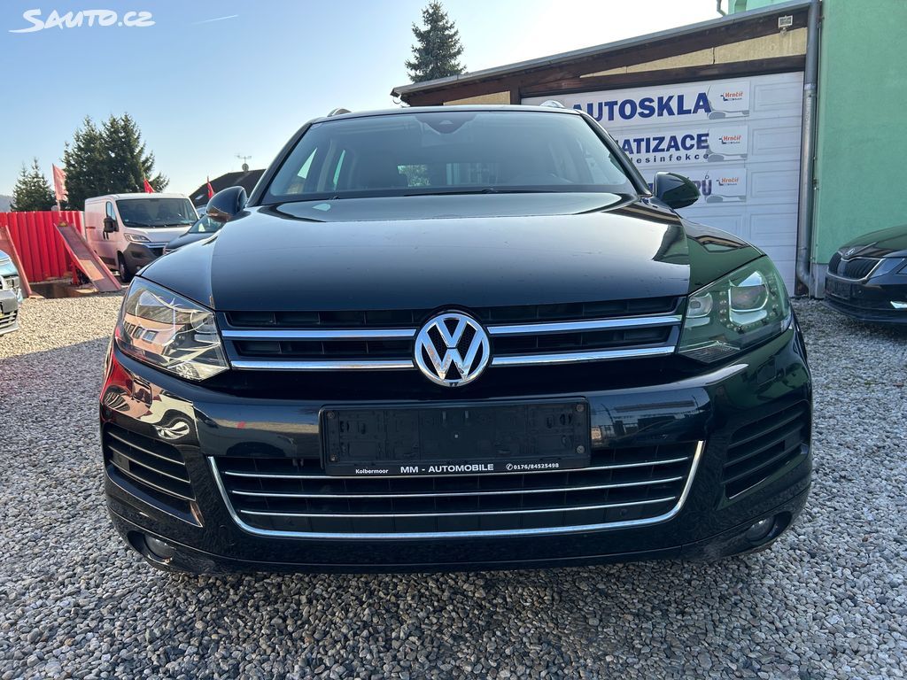Volkswagen Touareg, 3.0 TDi 150 KW SERVISNÍ KNIHA - fotka 2