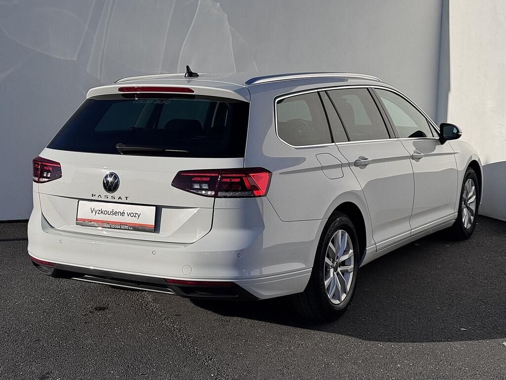 Volkswagen Passat Variant, Bussines 1.5 TDI 110 kW - fotka 2