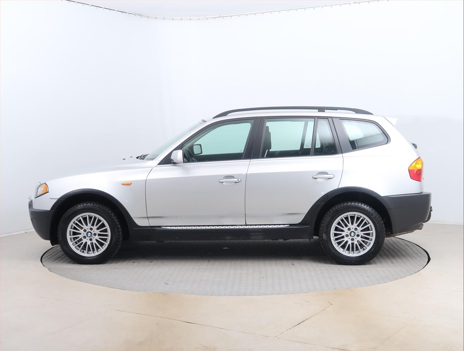 BMW X3, 2.0d, 4X4, Serv.kniha, Xenony - fotka 3