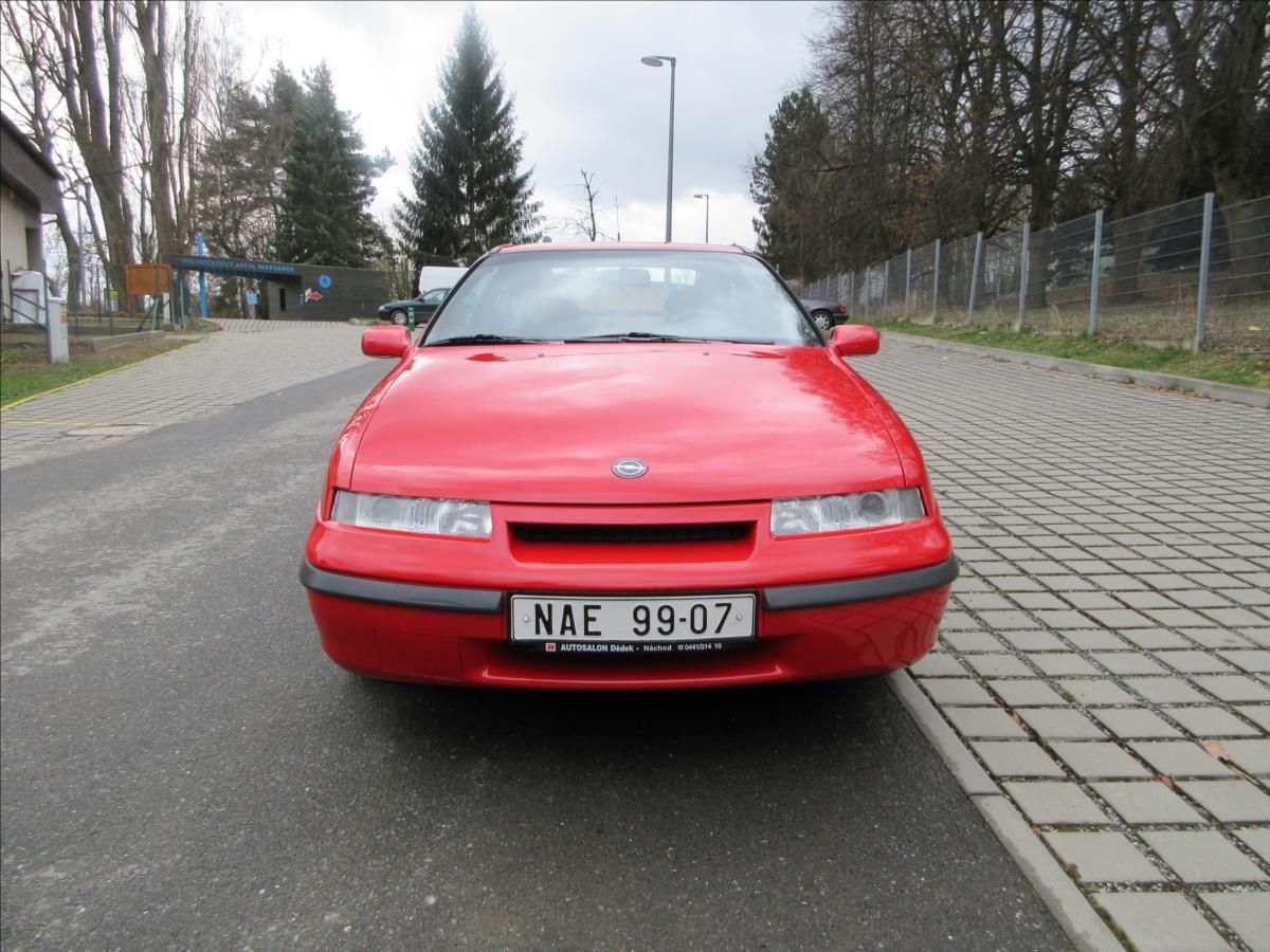 Opel Calibra, 2,0 i 85Kw, ROK 1991 V PŮVODNÍ - fotka 3