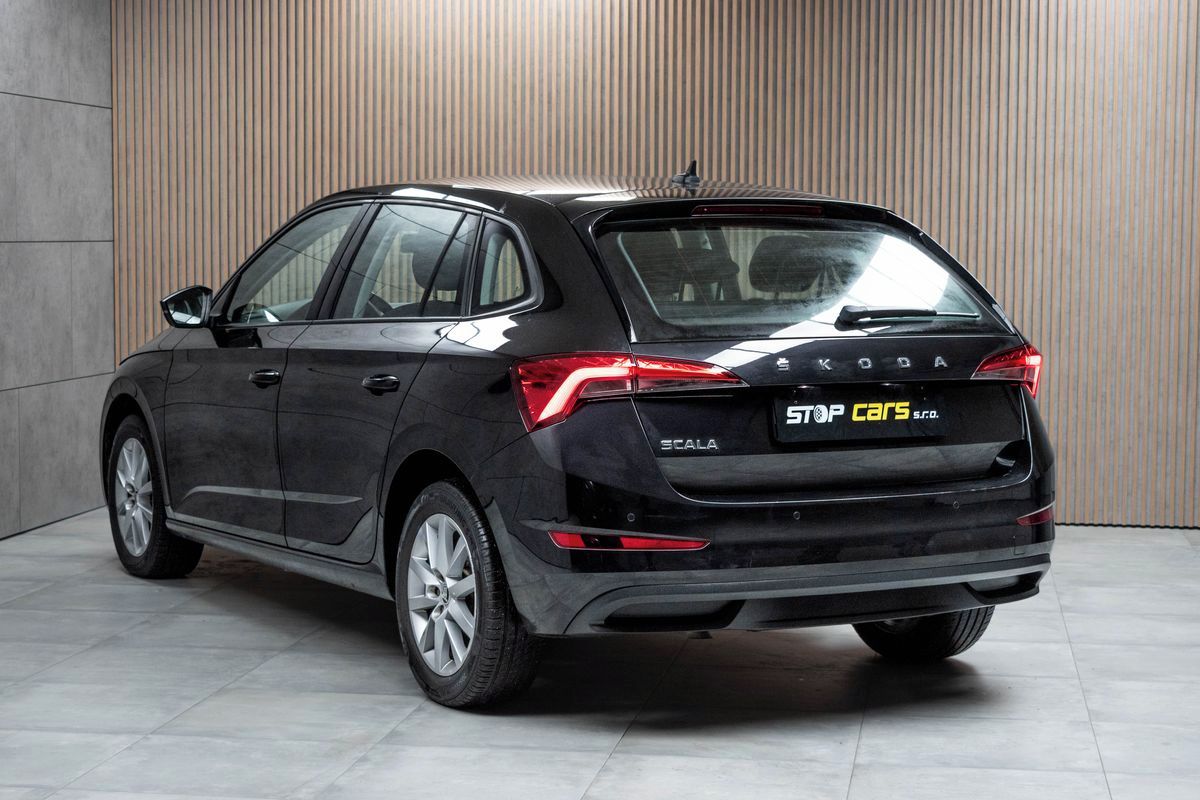 Škoda Scala, 1.6 TDI 85kW ACC*Mirror Link* - fotka 6