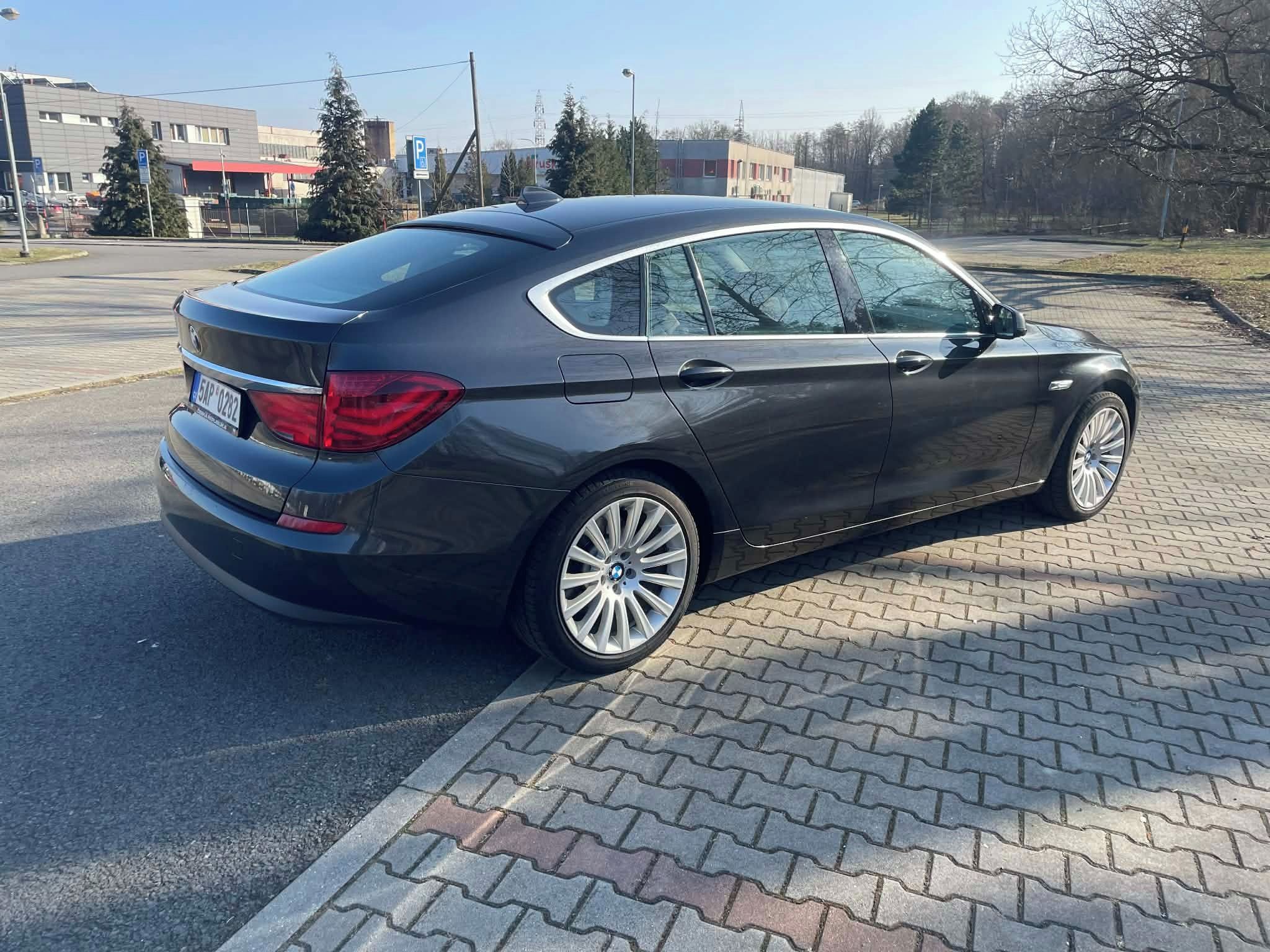 BMW Řada 5, GT 3.0d 530d xDrive - fotka 6