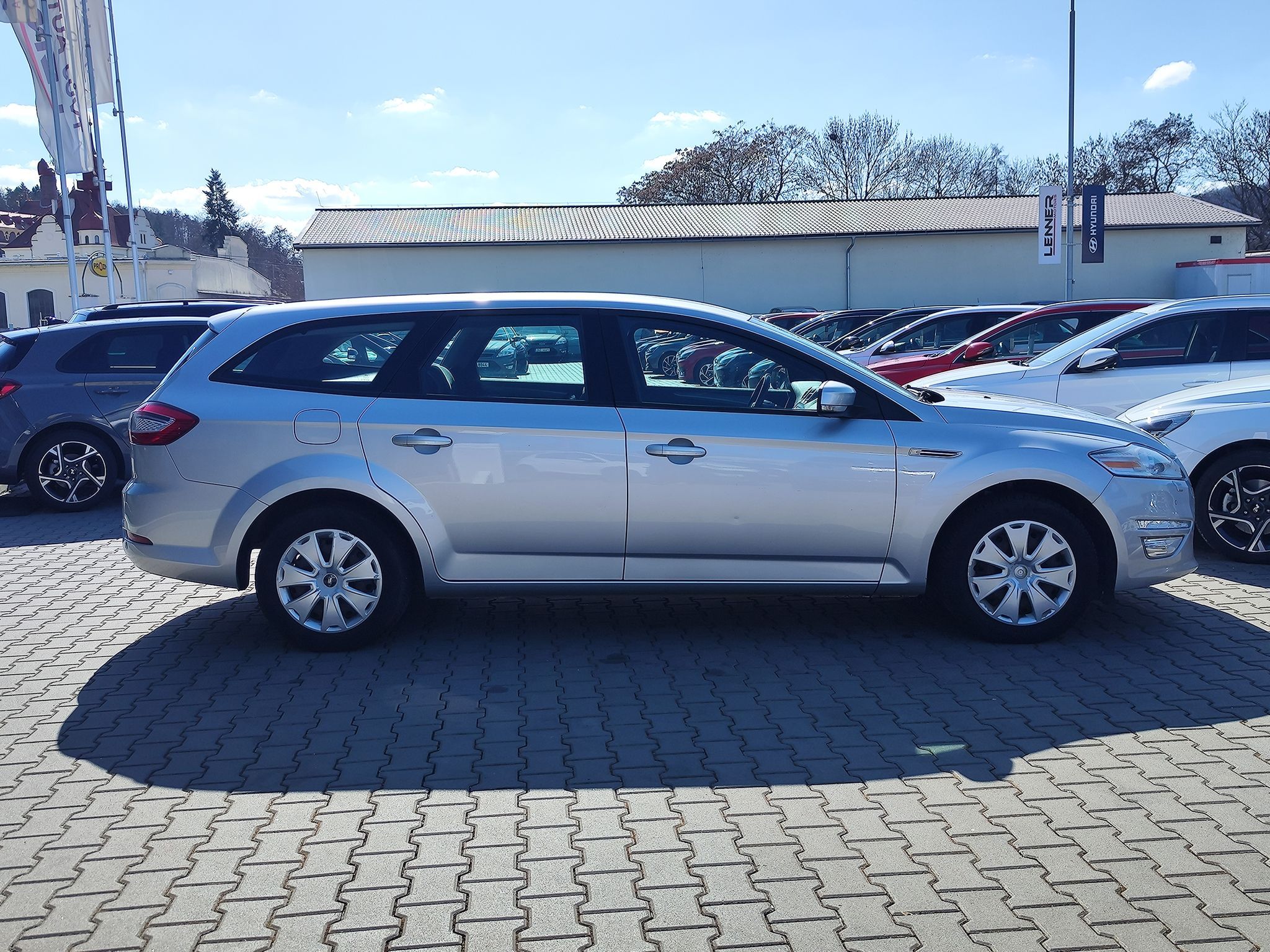 Ford Mondeo, 2.0 TDCi/103kW Trend - fotka 4