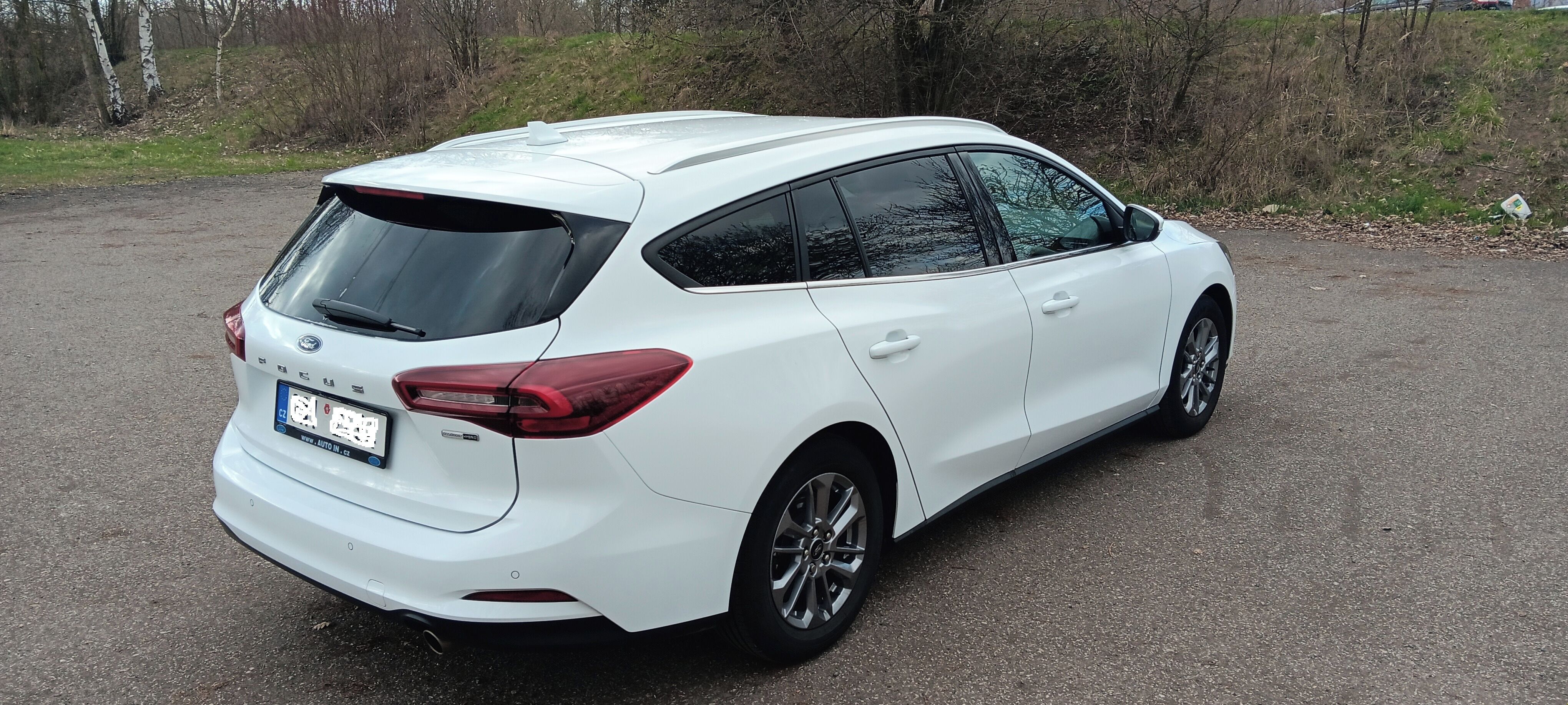 Ford Focus, 1.0 EB 114KW,Titanium.1.maj ČR - fotka 4