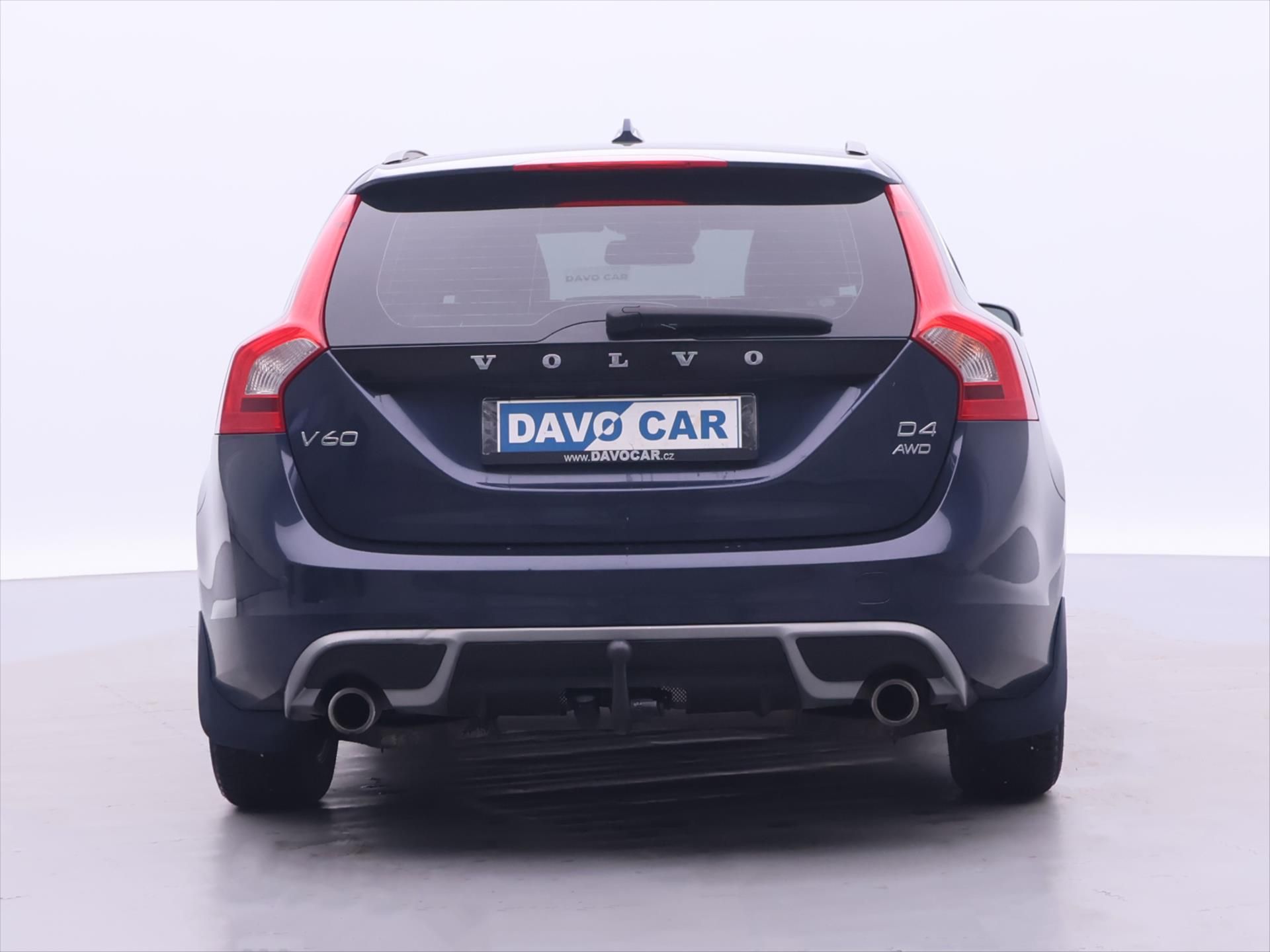Volvo V60, 2,4 D4 V5 120kW AWD R-design - fotka 6