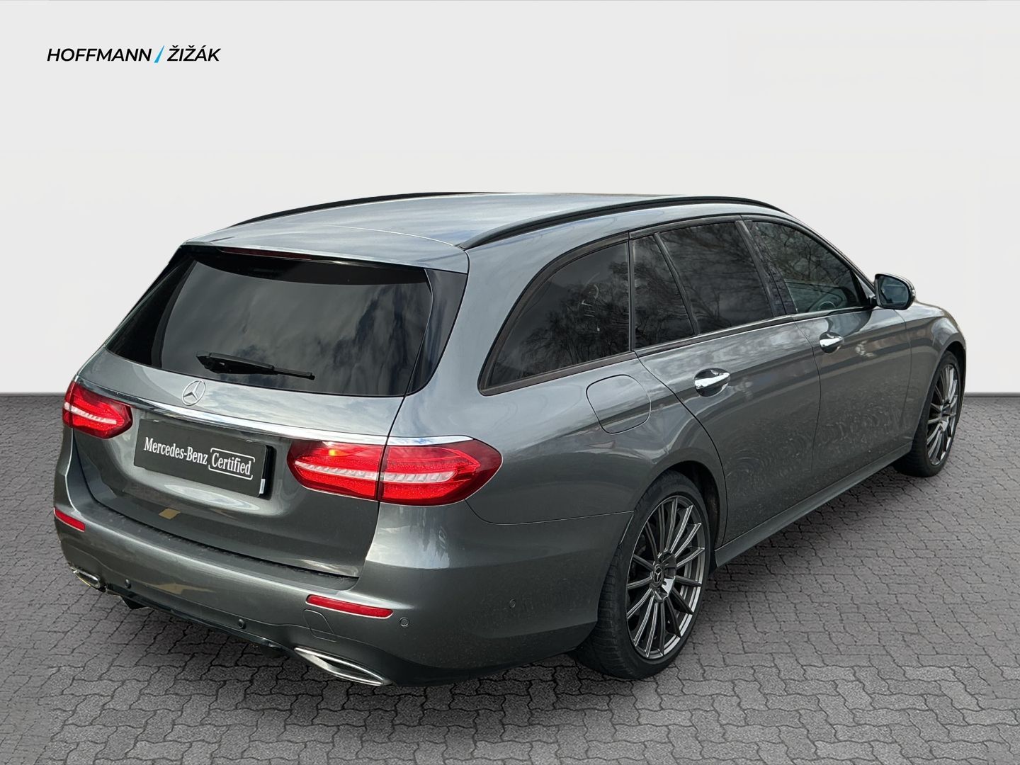 Mercedes-Benz Třídy E, 350 d AVANTGARDE 4MATIC - fotka 5