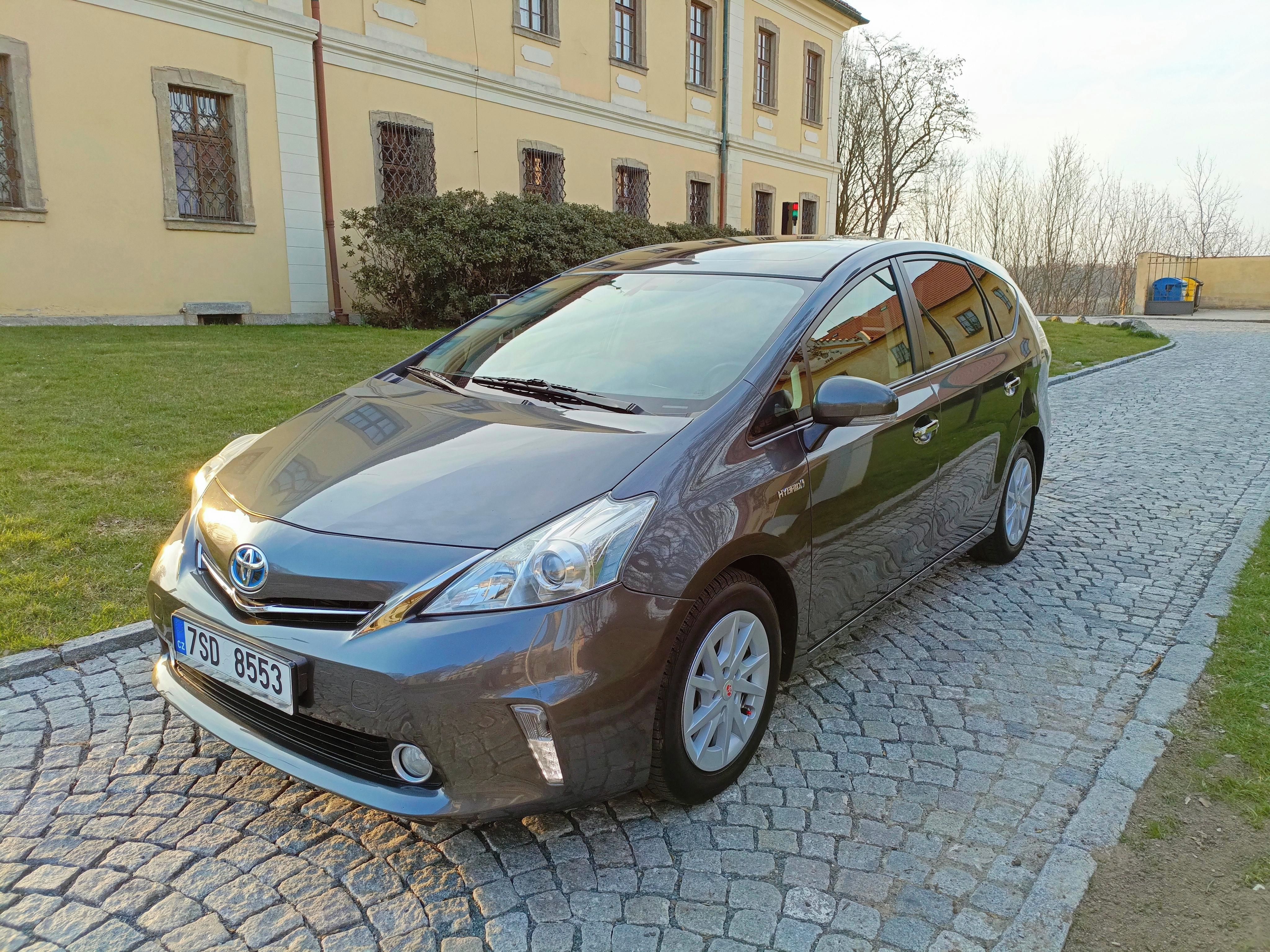 Toyota Prius, Plus Hybrid 7 mist automat