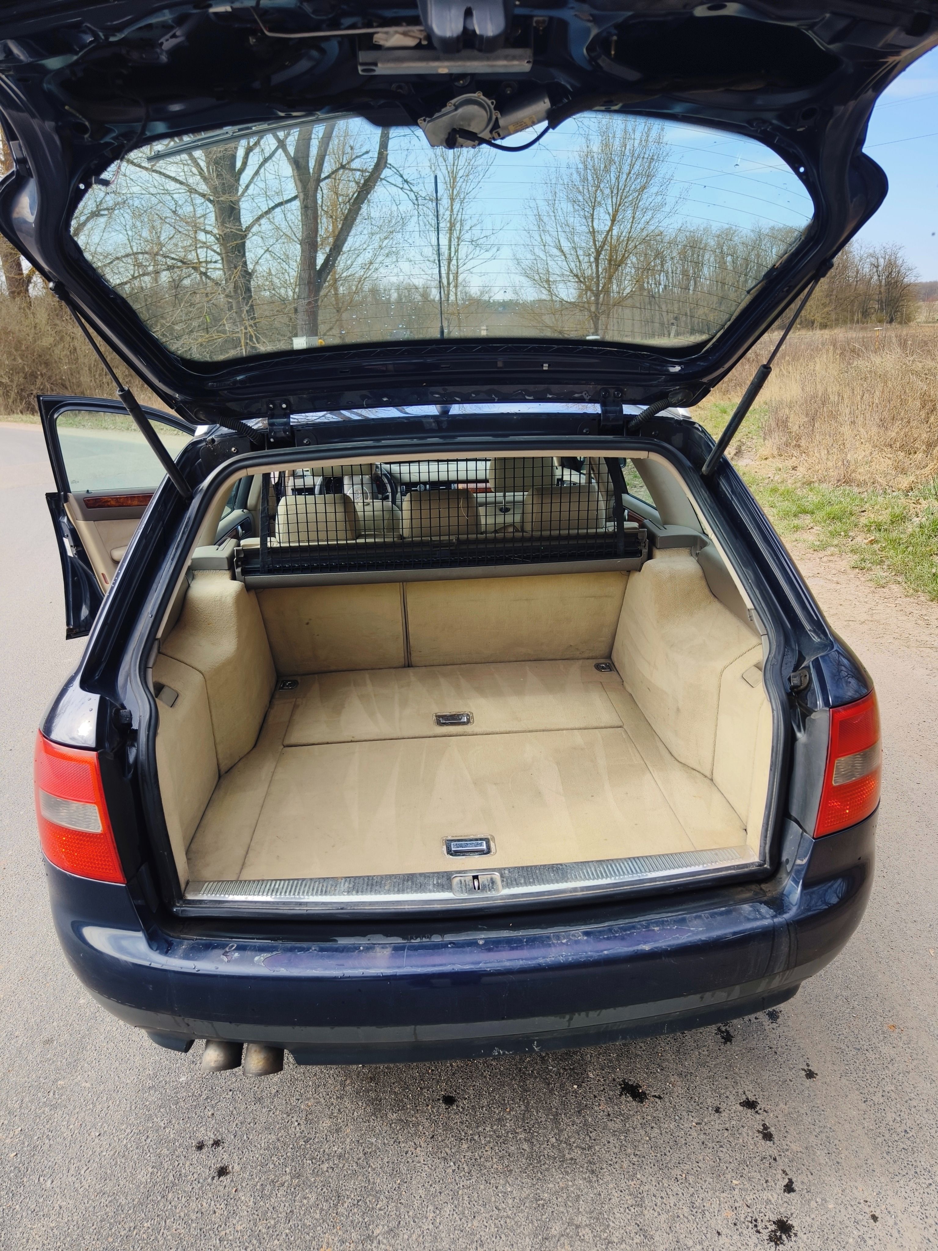Audi A6, Audi A6 C5 1.9 TDI (96 kW) - fotka 5