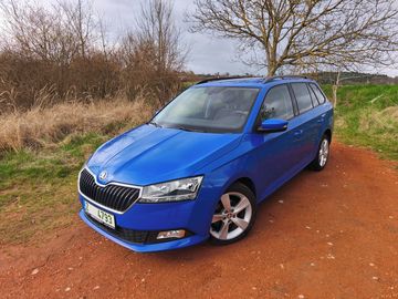 1.0 TSI NAVI,SENZORY, TAŽNÉ