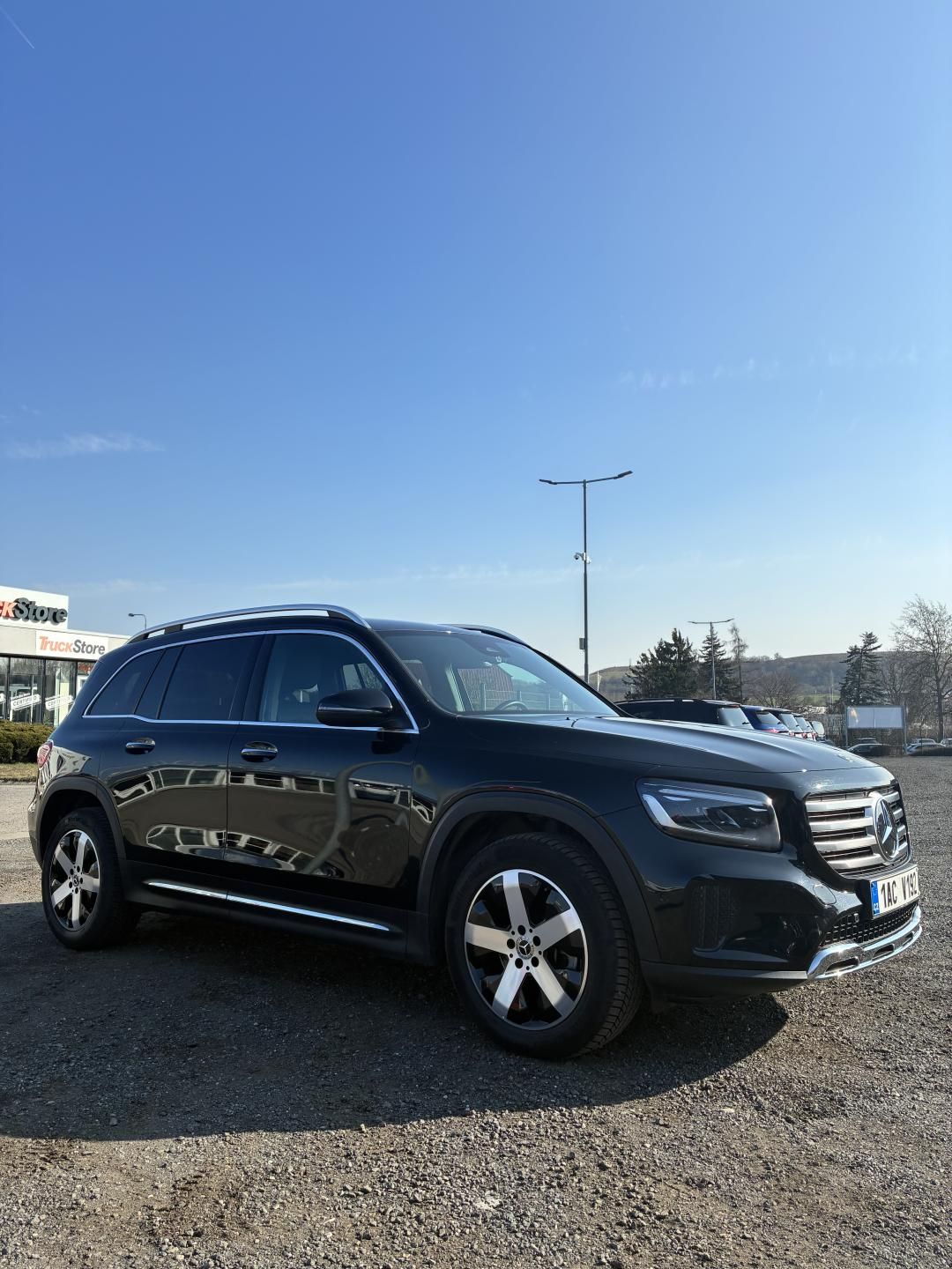 Mercedes-Benz GLB, 200d 4MATIC - fotka 2