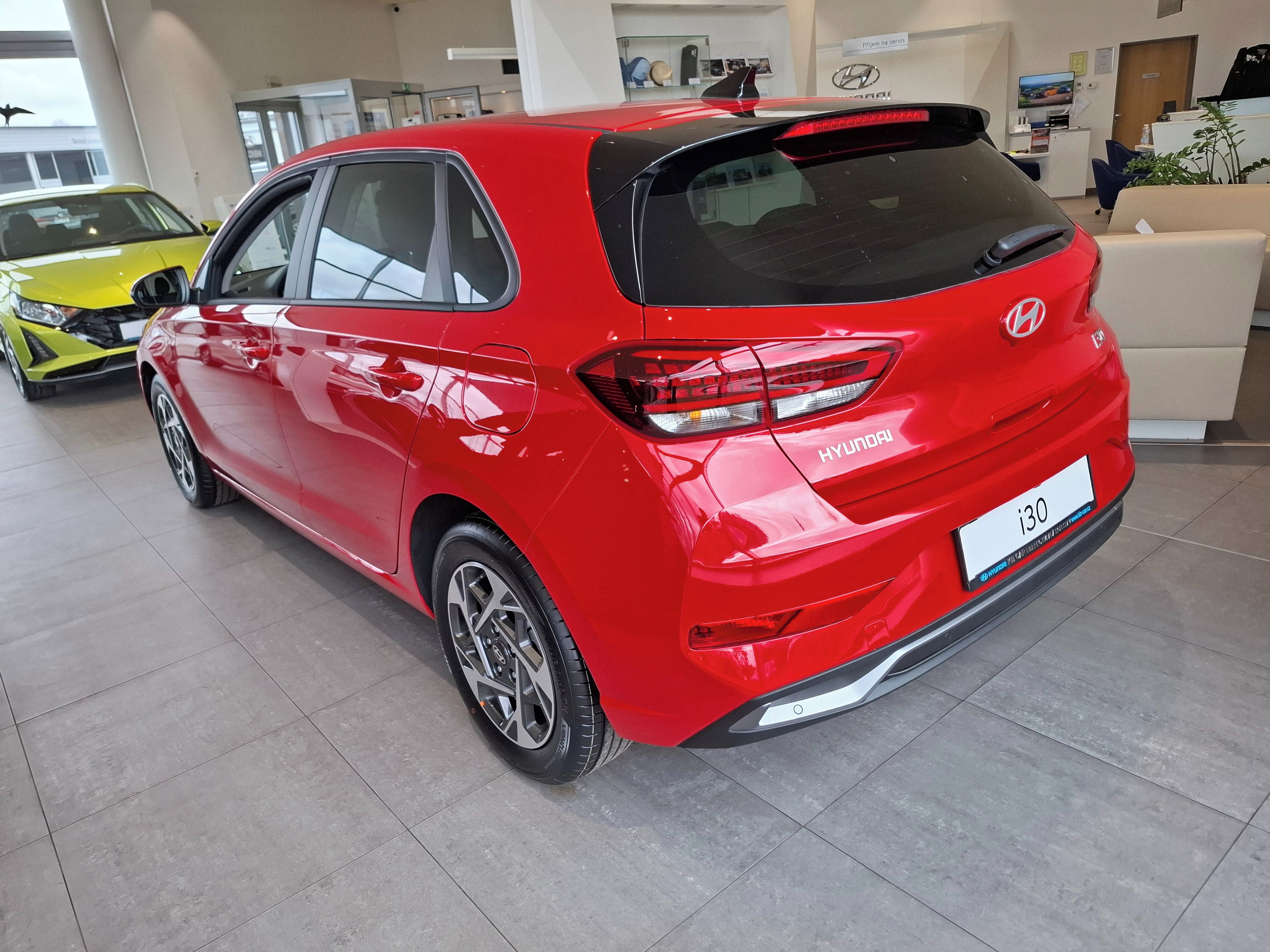 Hyundai i30, 1,0TGDI 85kW SMART FWD MT - fotka 3