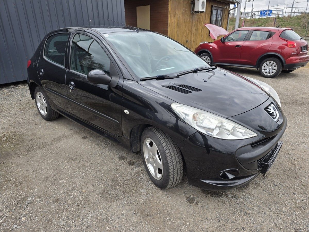Peugeot 206, 1,1 + TRENDY - fotka 3