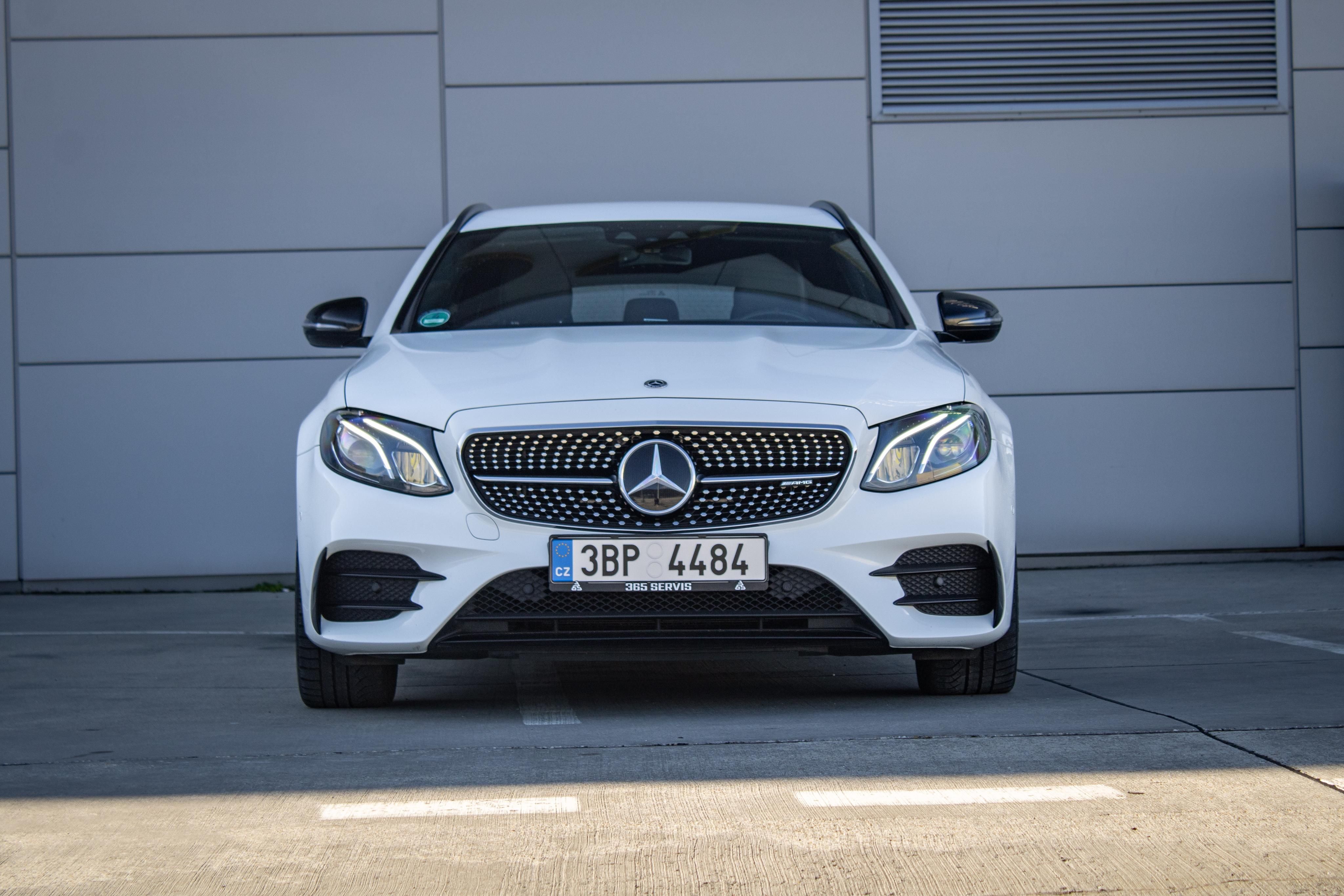 Mercedes-Benz Třídy E, Mercedes-AMG  53 4MATIC+ A/T, - fotka 2