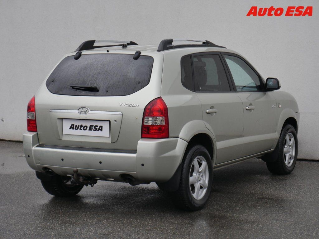 Hyundai Tucson, 2.0CRDi 4x4,TZ,výhř.sed. - fotka 4