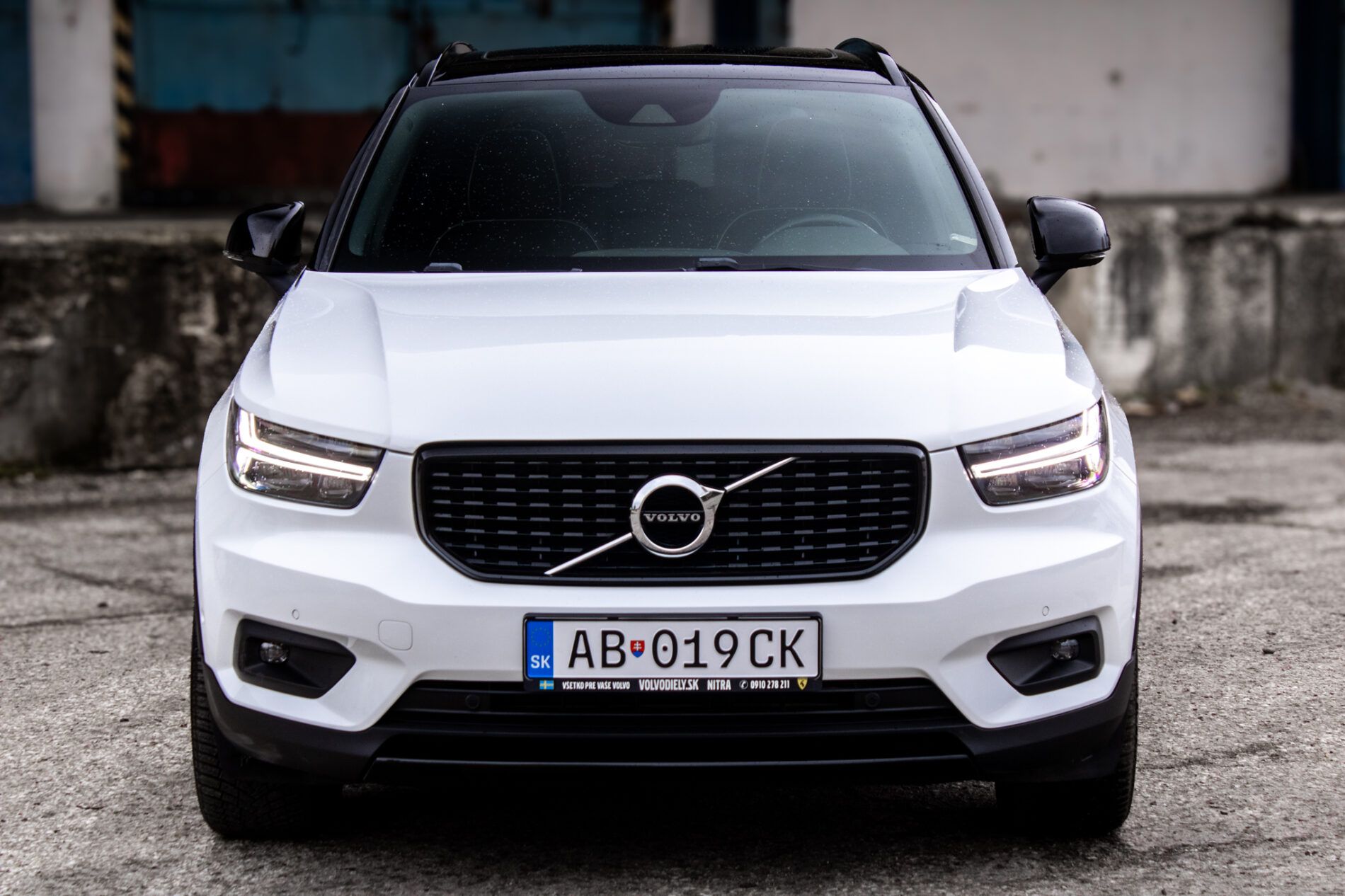 Volvo XC40 - fotka 4