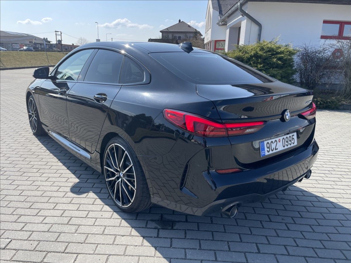 BMW Řada 2, 2,0 Grand Coupe 220d 140kw Mpa - fotka 3