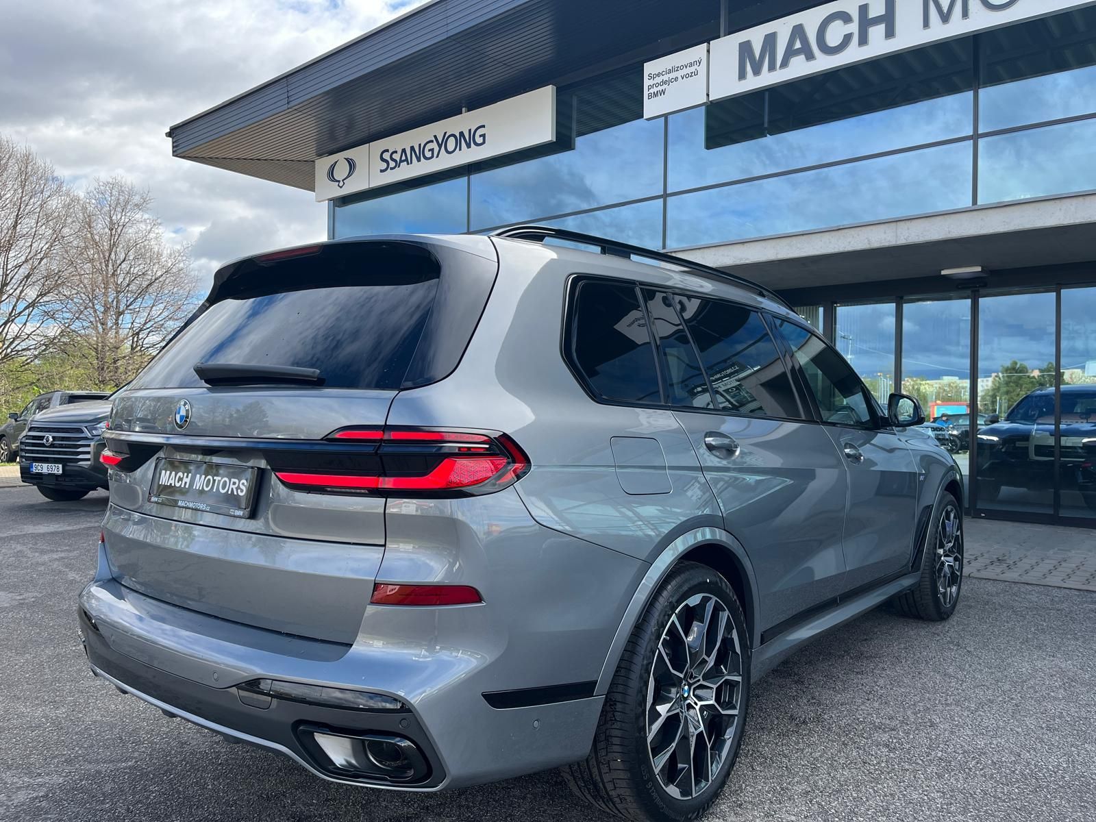 BMW X7, 40xd Masáže N.náprava N.topení - fotka 6