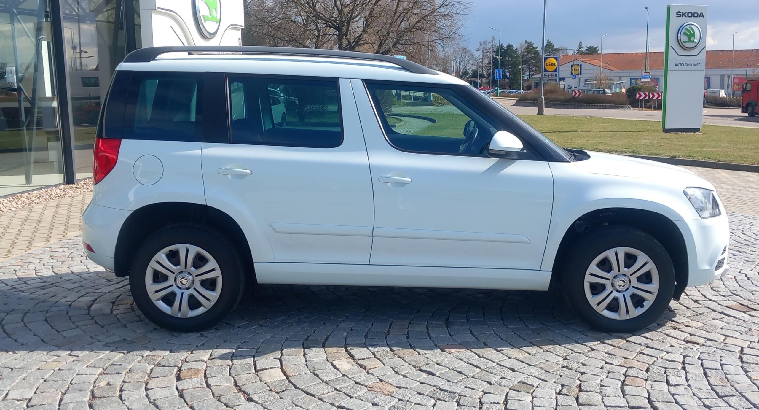 Škoda Yeti, 1.2 TSI  Active - fotka 3