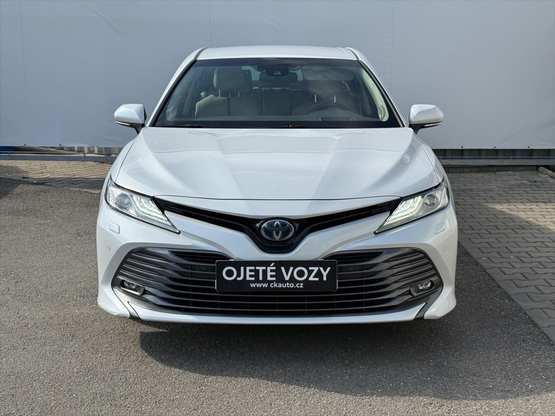 Toyota Camry, 2,5 Executive VIP - fotka 2