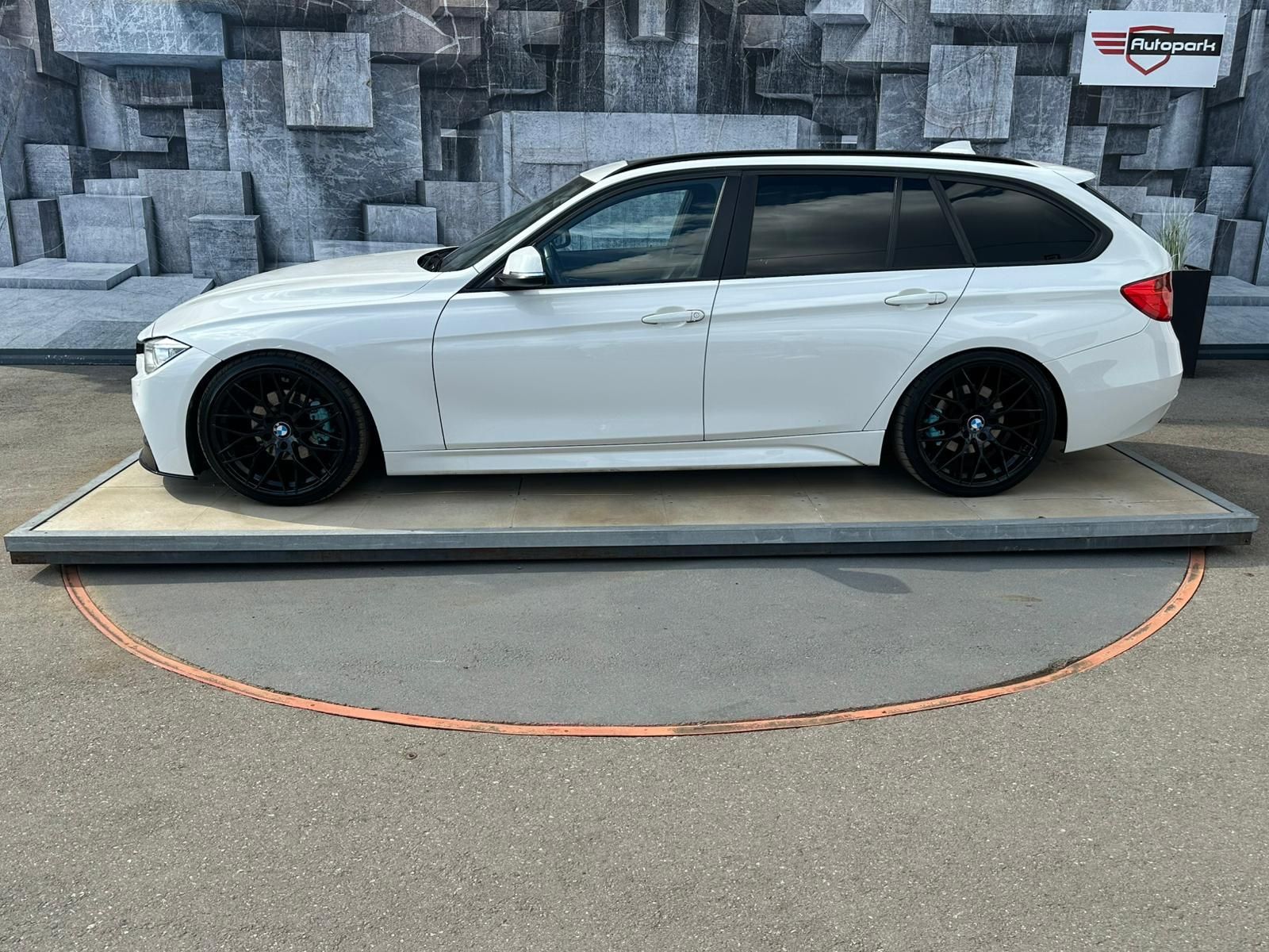 BMW Řada 3, 318D, 2.0D, 105KW, 4x4 - fotka 4