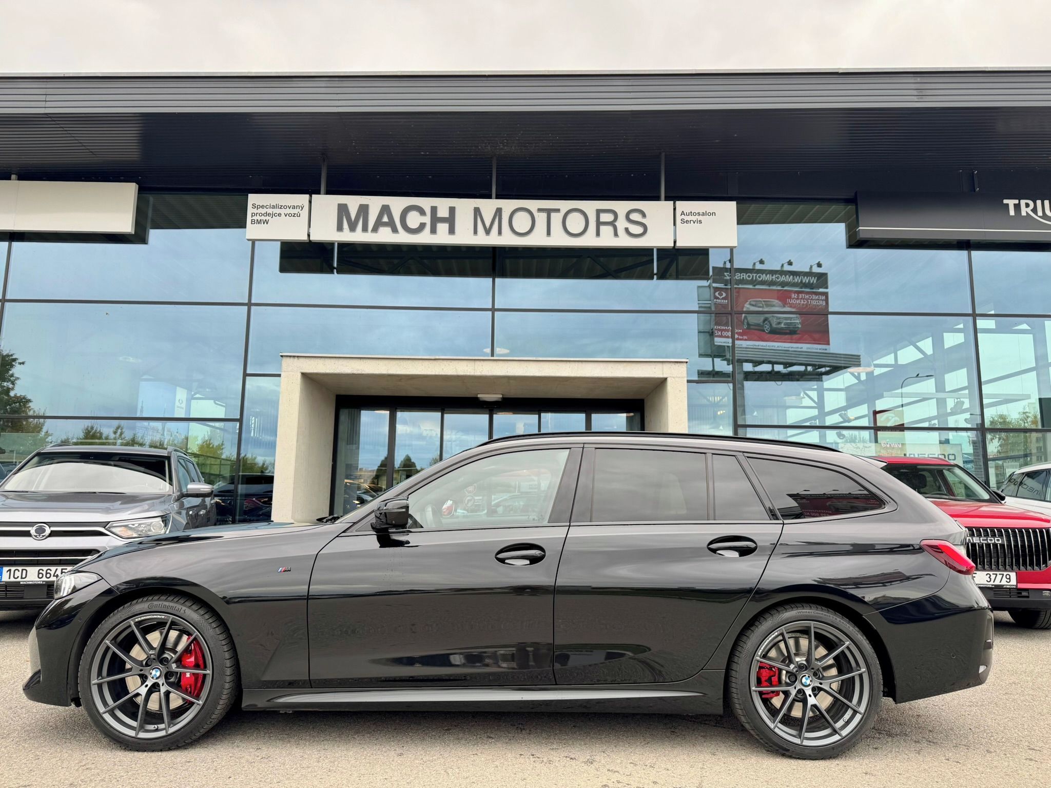 BMW Řada 3, 330d xDrive Touring - fotka 6