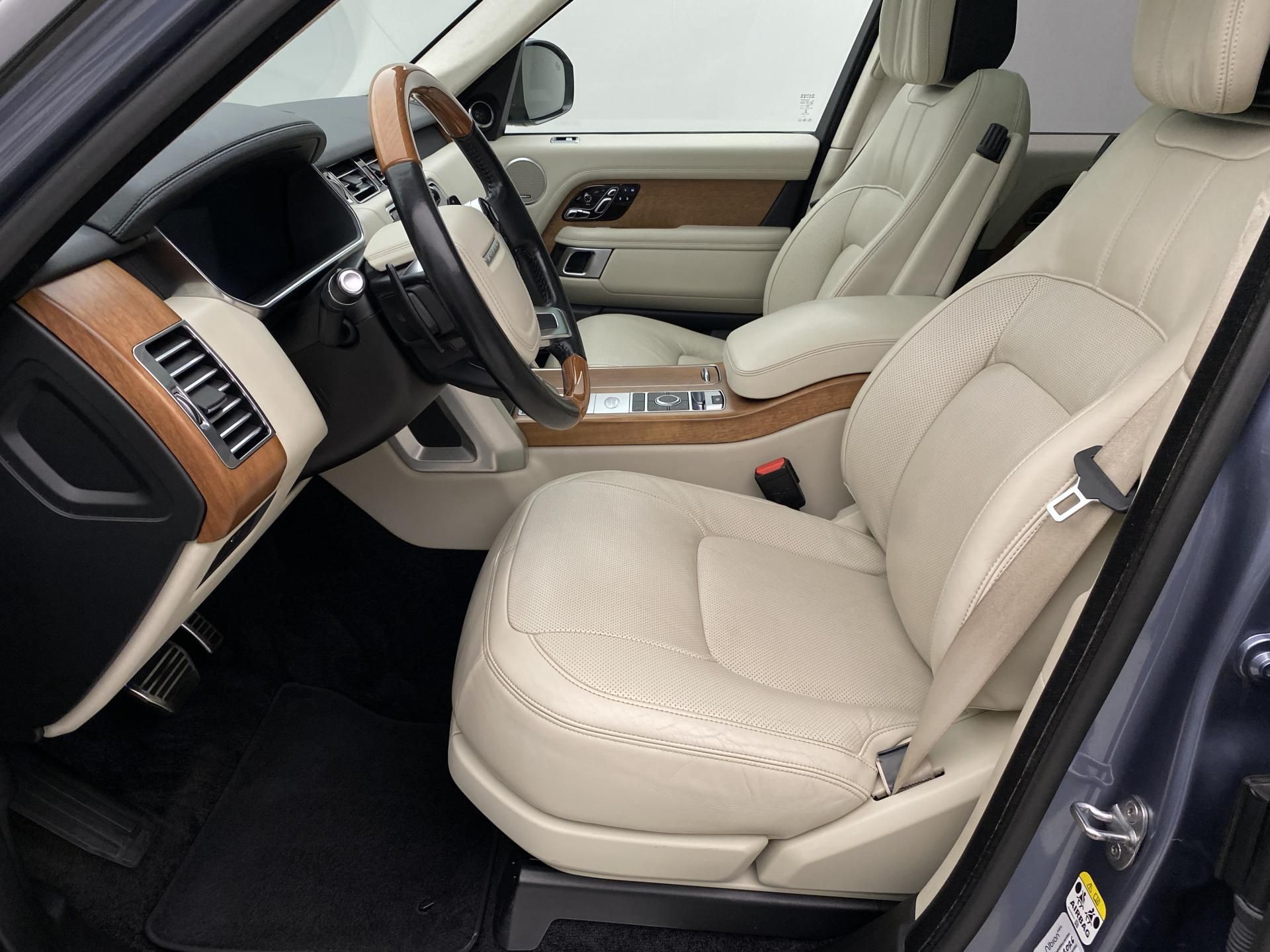 Land Rover Range Rover, 4.4 SDV8 VOGUE AWD AUT CZ - fotka 3