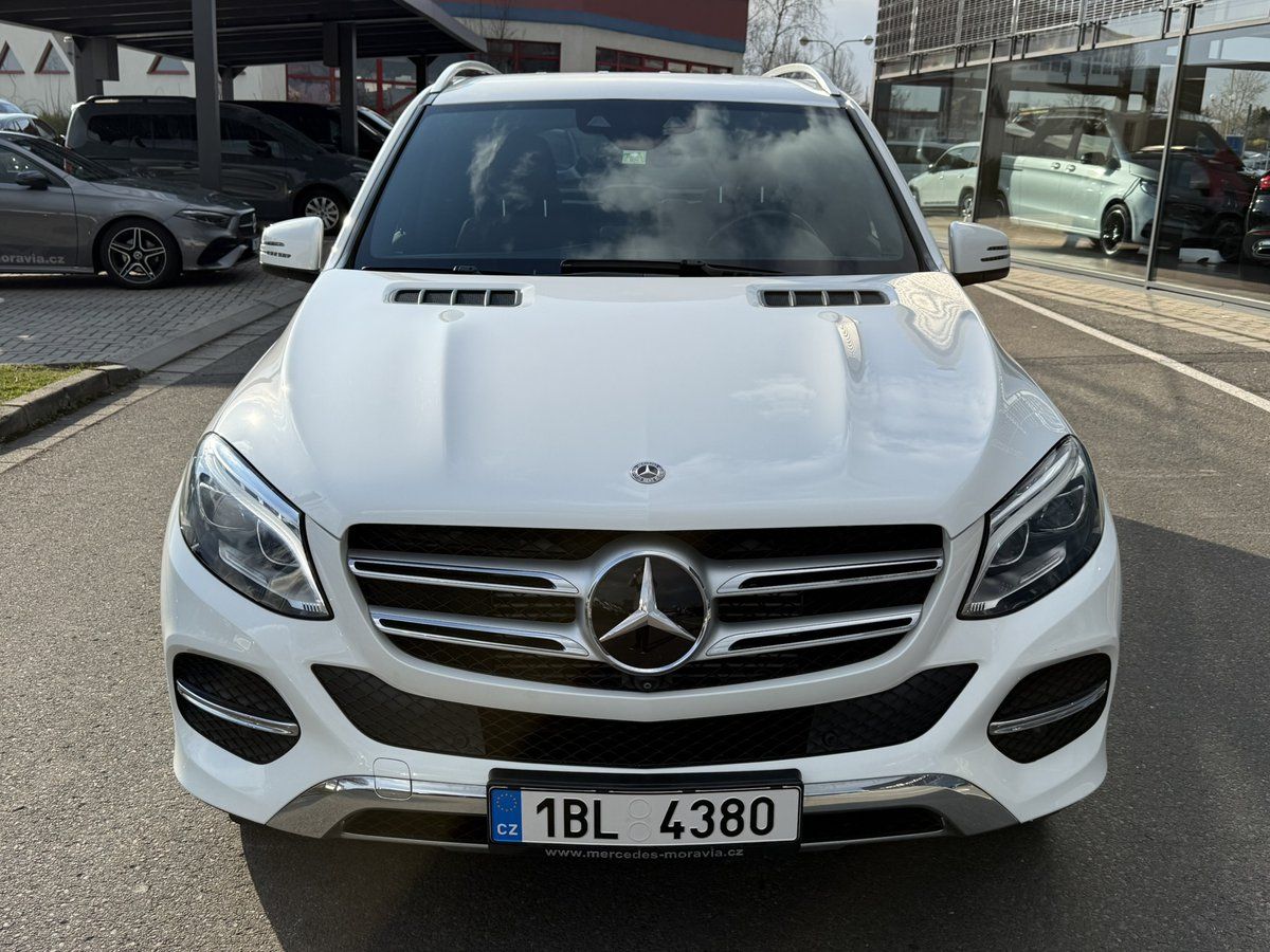 Mercedes-Benz GLE, 350 d 4MATIC SUV - fotka 3
