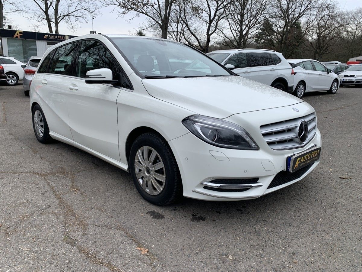 Mercedes-Benz Třídy B, 1,6 B180 ČR - fotka 3