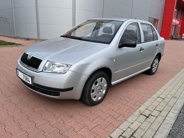 1.4 16V 1.Majitel 120 330 km