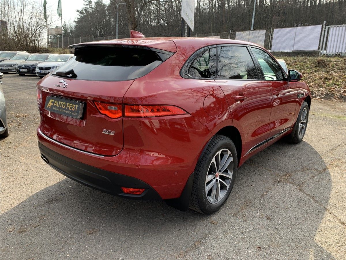 Jaguar F-Pace, 2,0 D KLIMA SERVISKA 4X4 - fotka 5