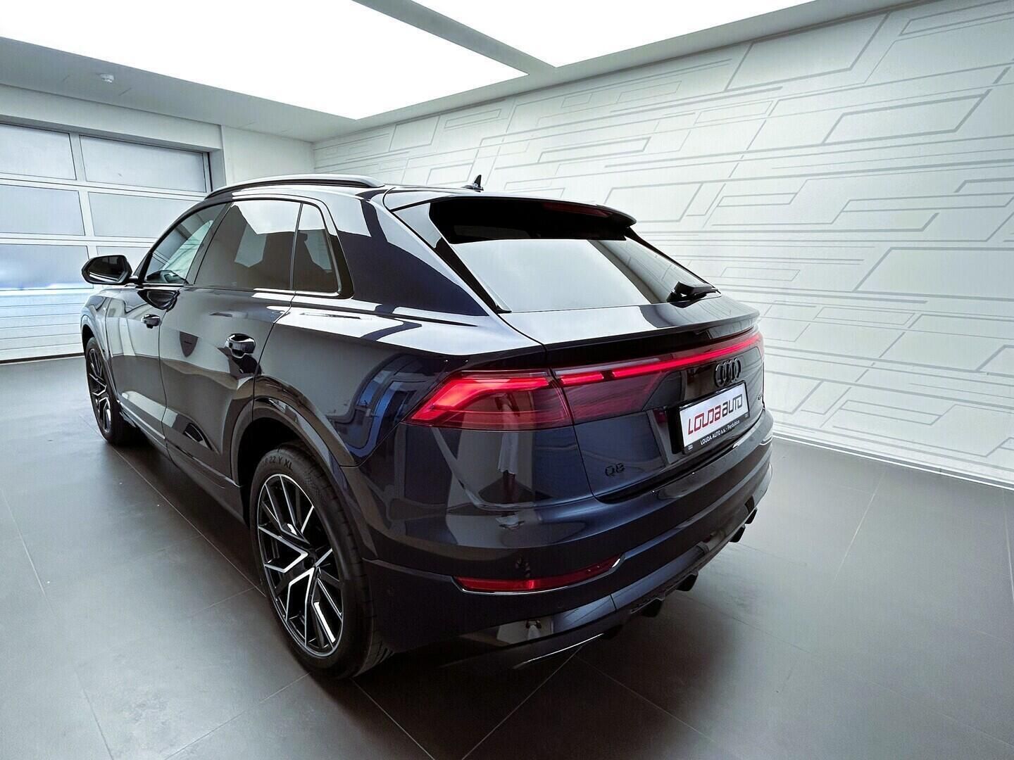 Audi Q8, SUV  50 TDI quattro 210 kW - fotka 4