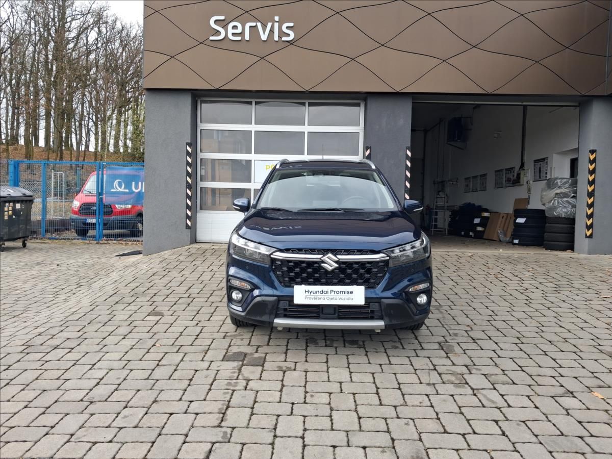 Suzuki SX4, 1,4 MHEV Premium - fotka 4