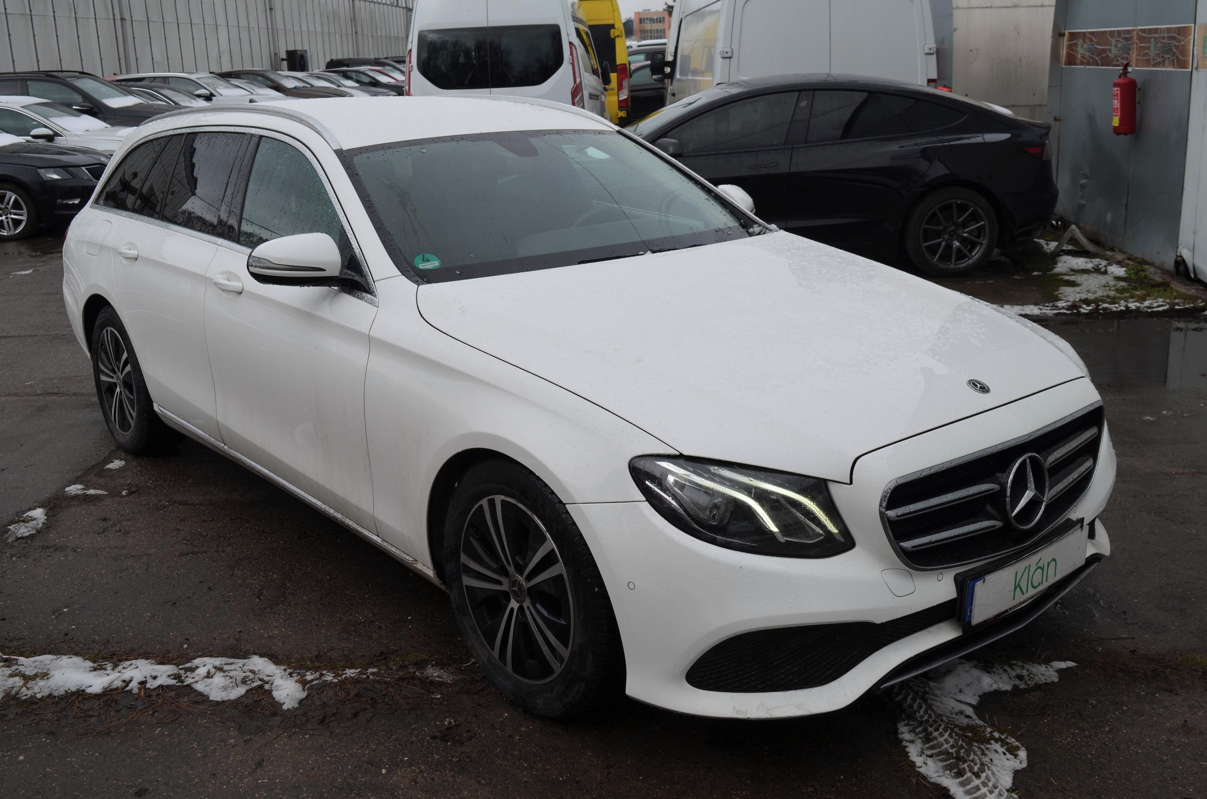 Mercedes-Benz Třídy E, 220/110kW D - fotka 2