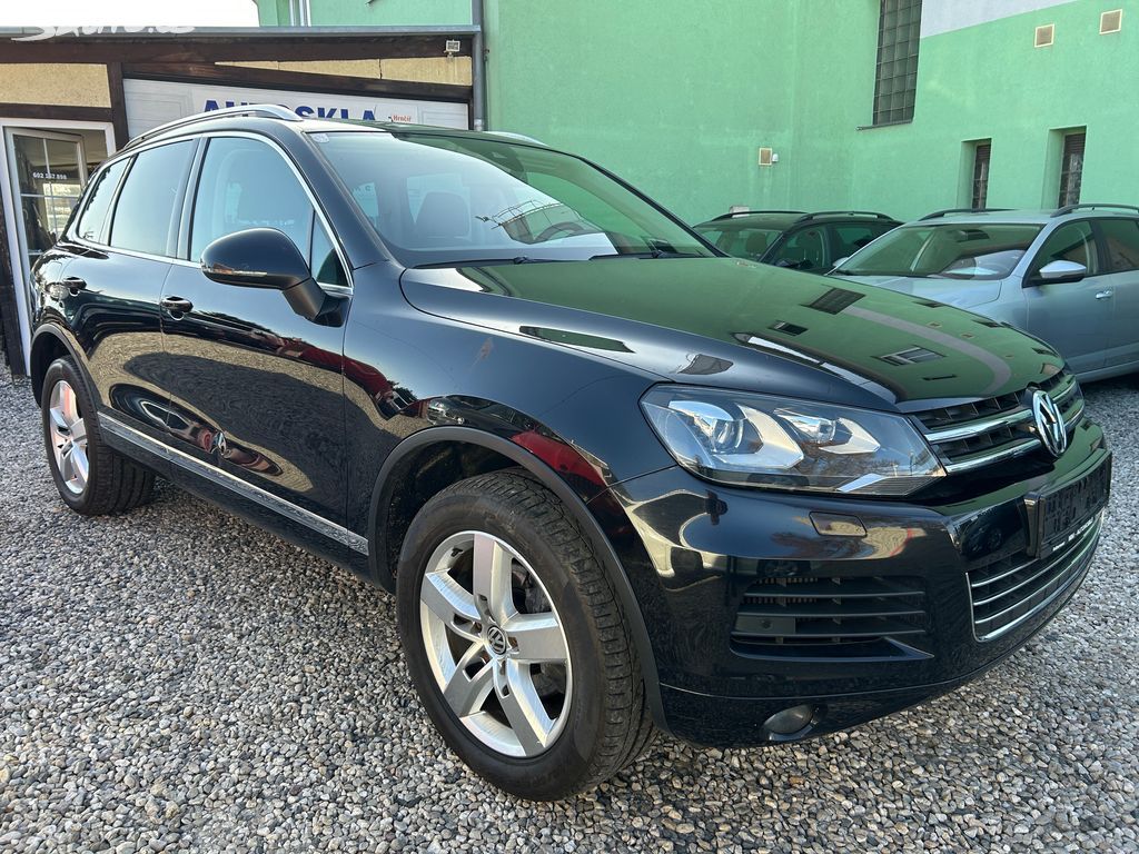 Volkswagen Touareg, 3.0 TDi 150 KW SERVISNÍ KNIHA - fotka 4