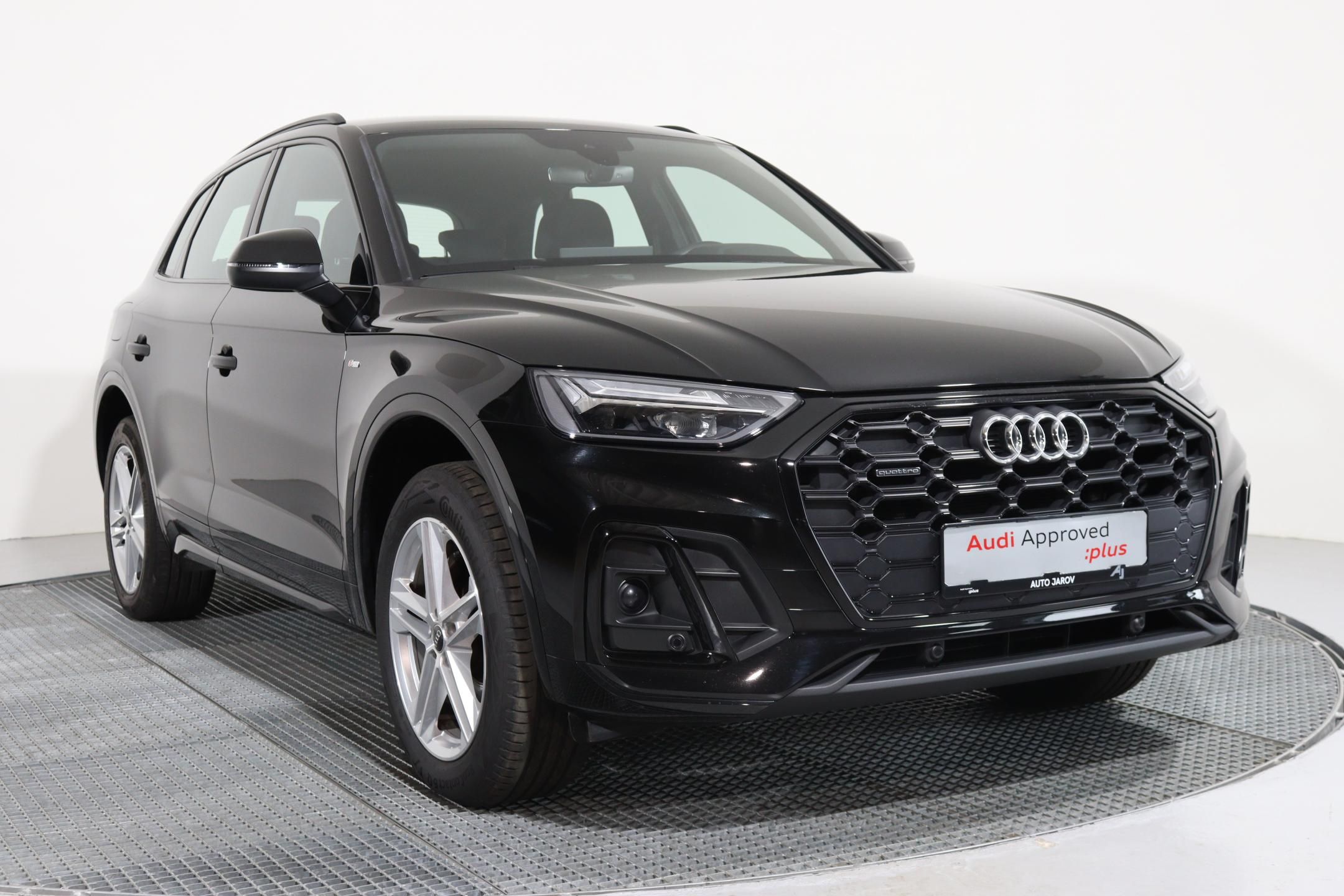 Audi Q5, Sline 40 TDI quattro Stronic - fotka 3
