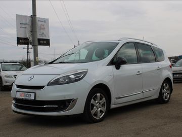 1,6 Dci  7 - MÍST,XENONY,NAVI