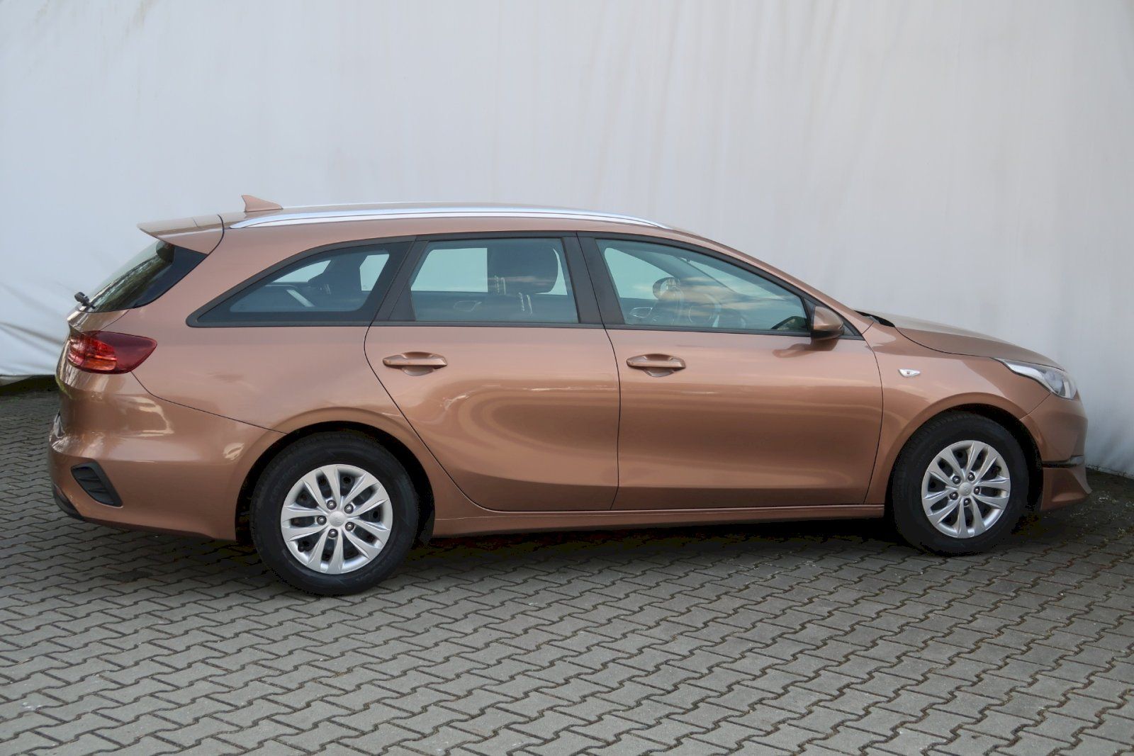 Kia Cee´d, Sportswagon 1.0 T-GDI / 88 kW - fotka 3