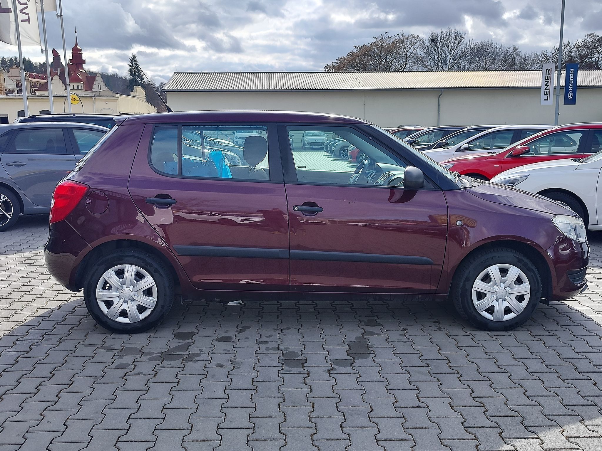 Škoda Fabia, 1.2i/44kW Klima - fotka 4