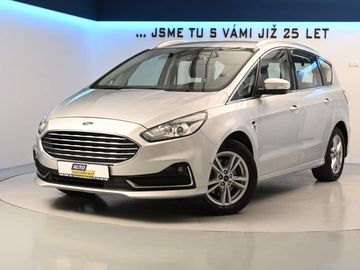 2.0 TITANIUM Kamera Tažné 8 Ko