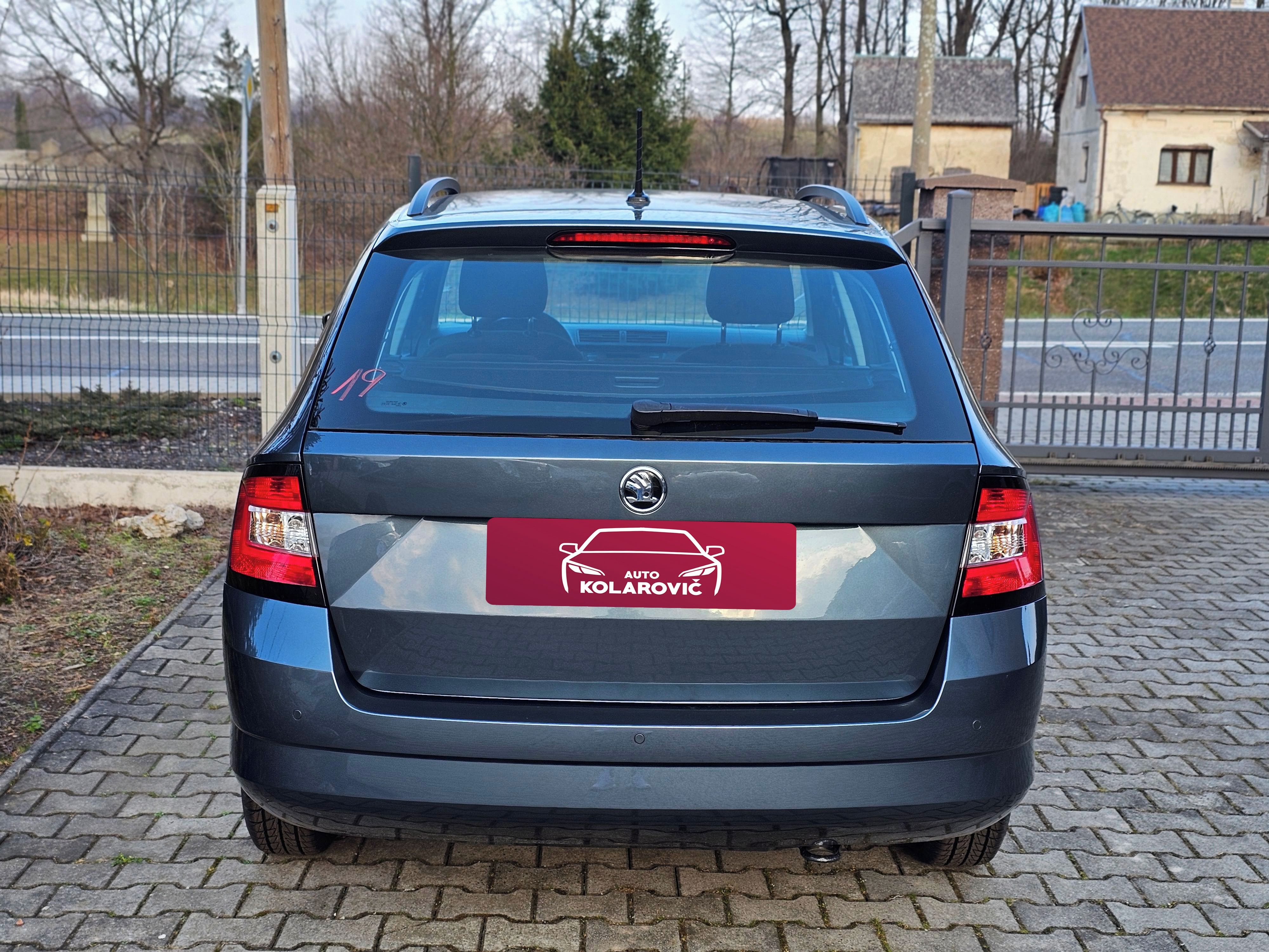 Škoda Fabia, 1.0 MPi Combi Cool Plus - fotka 6