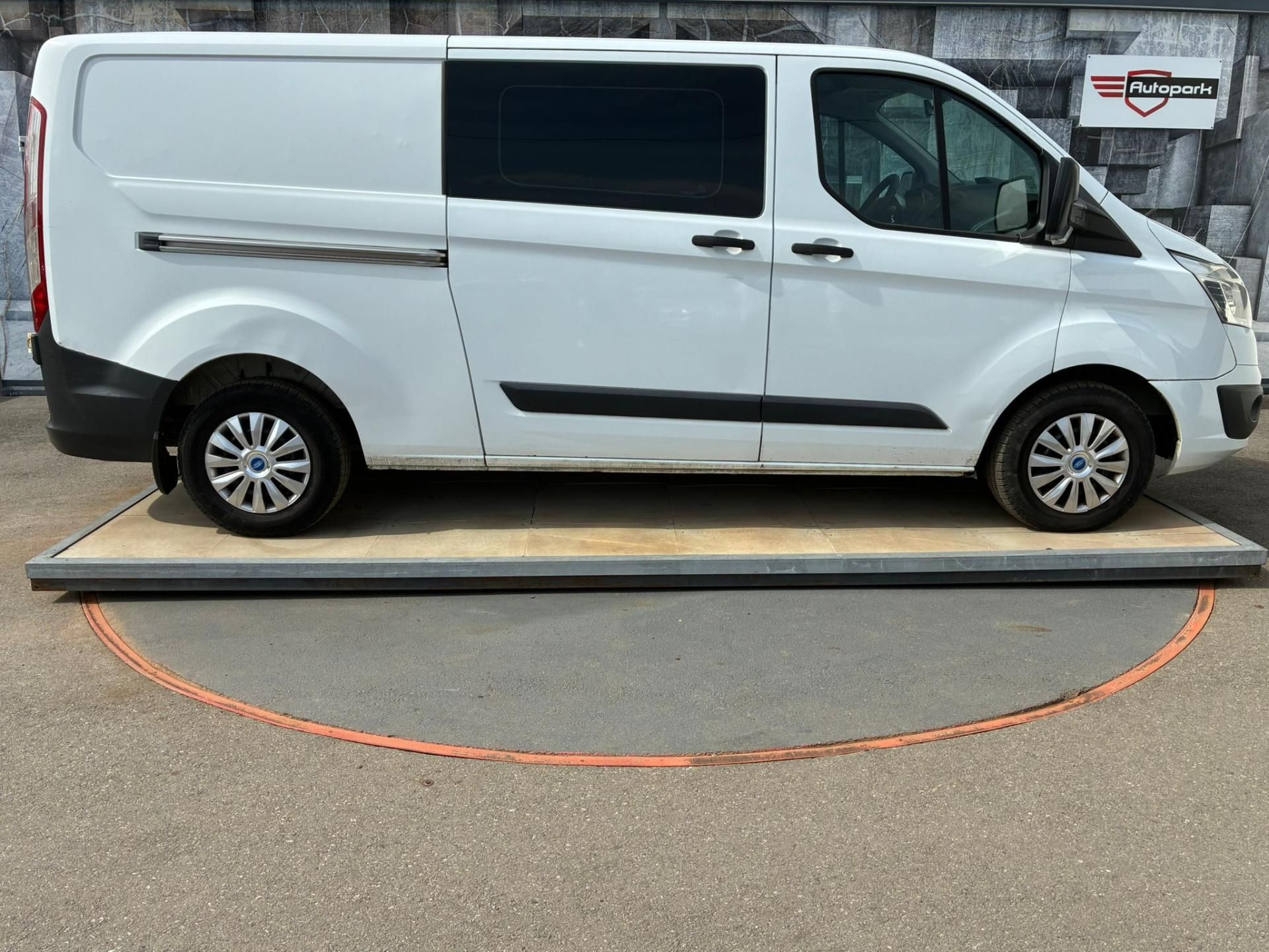 Ford Transit Custom, 2.2TDCi, 92KW, 6 MÍST - fotka 5
