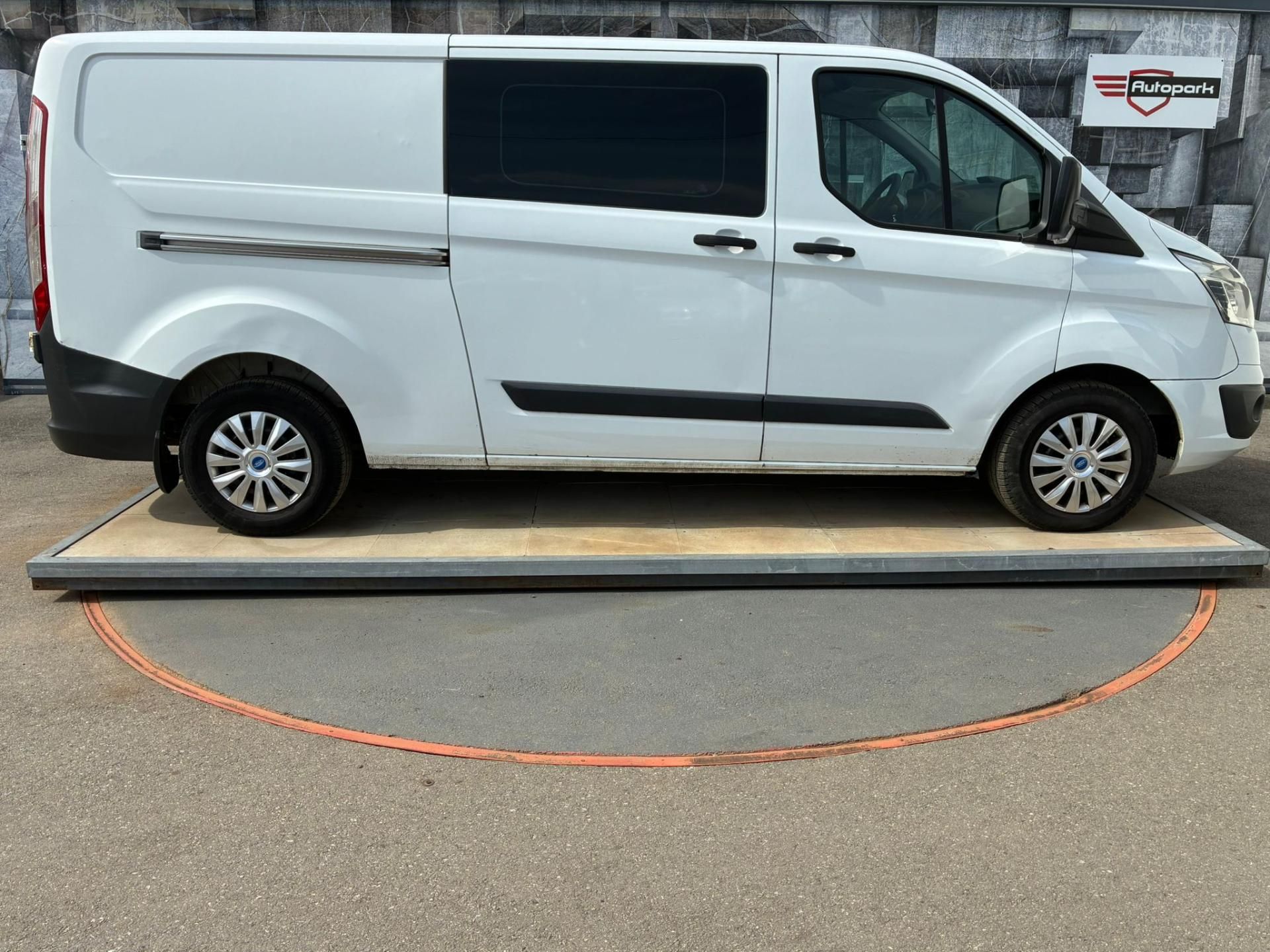 Ford Transit Custom, 2.2TDCi, 92KW, 6 MÍST - fotka 6