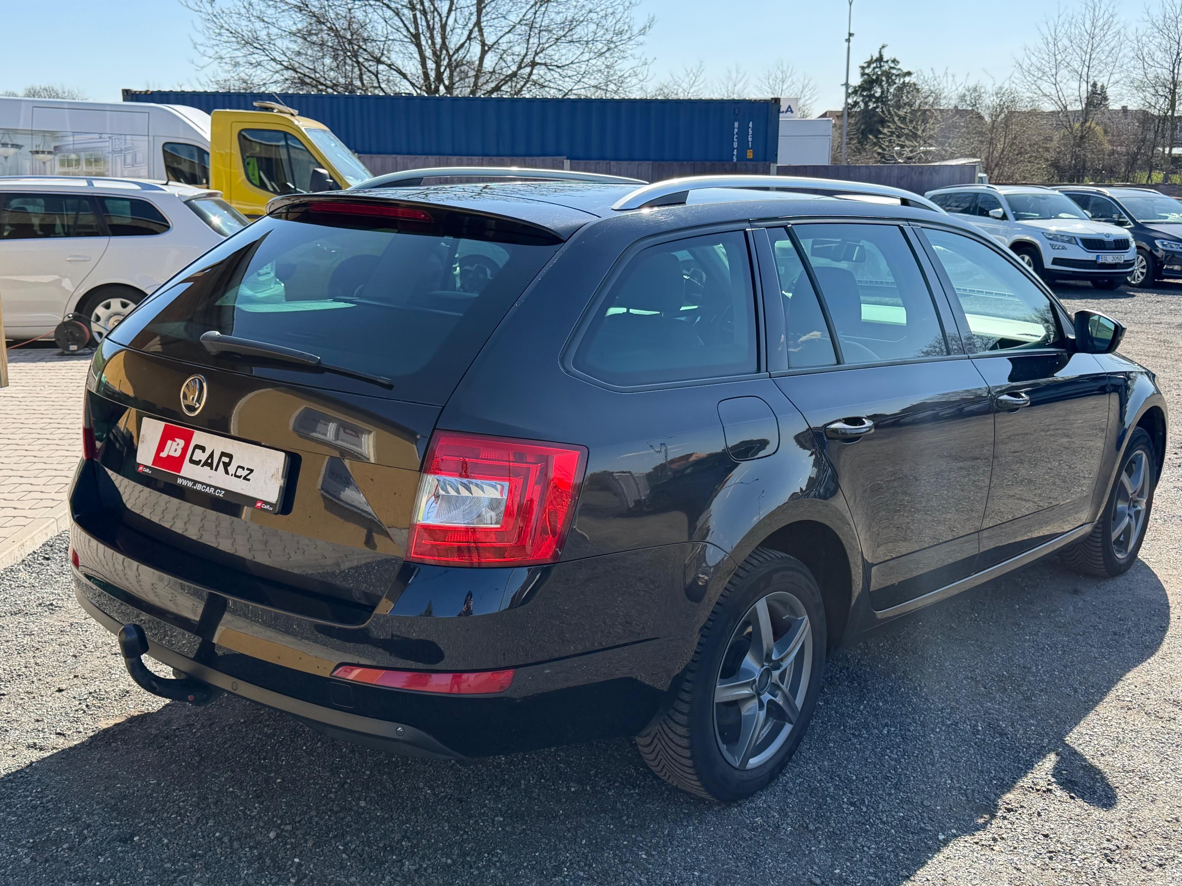 Škoda Octavia, 2.0 TDI 110KW 4X4 - fotka 2