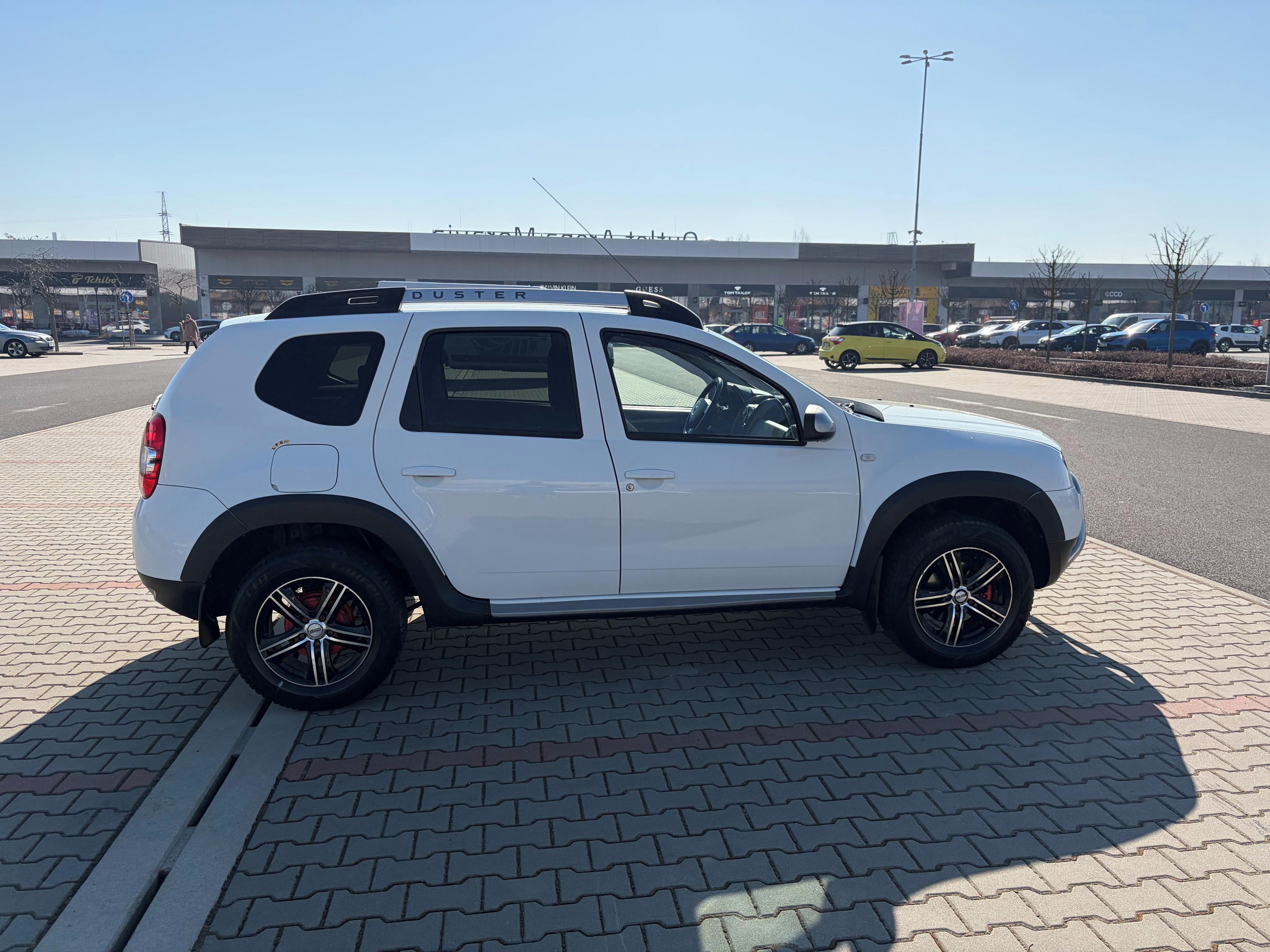 Dacia Duster, 1.6 SCe LPG 4x4 ČR naj. 77t. - fotka 2